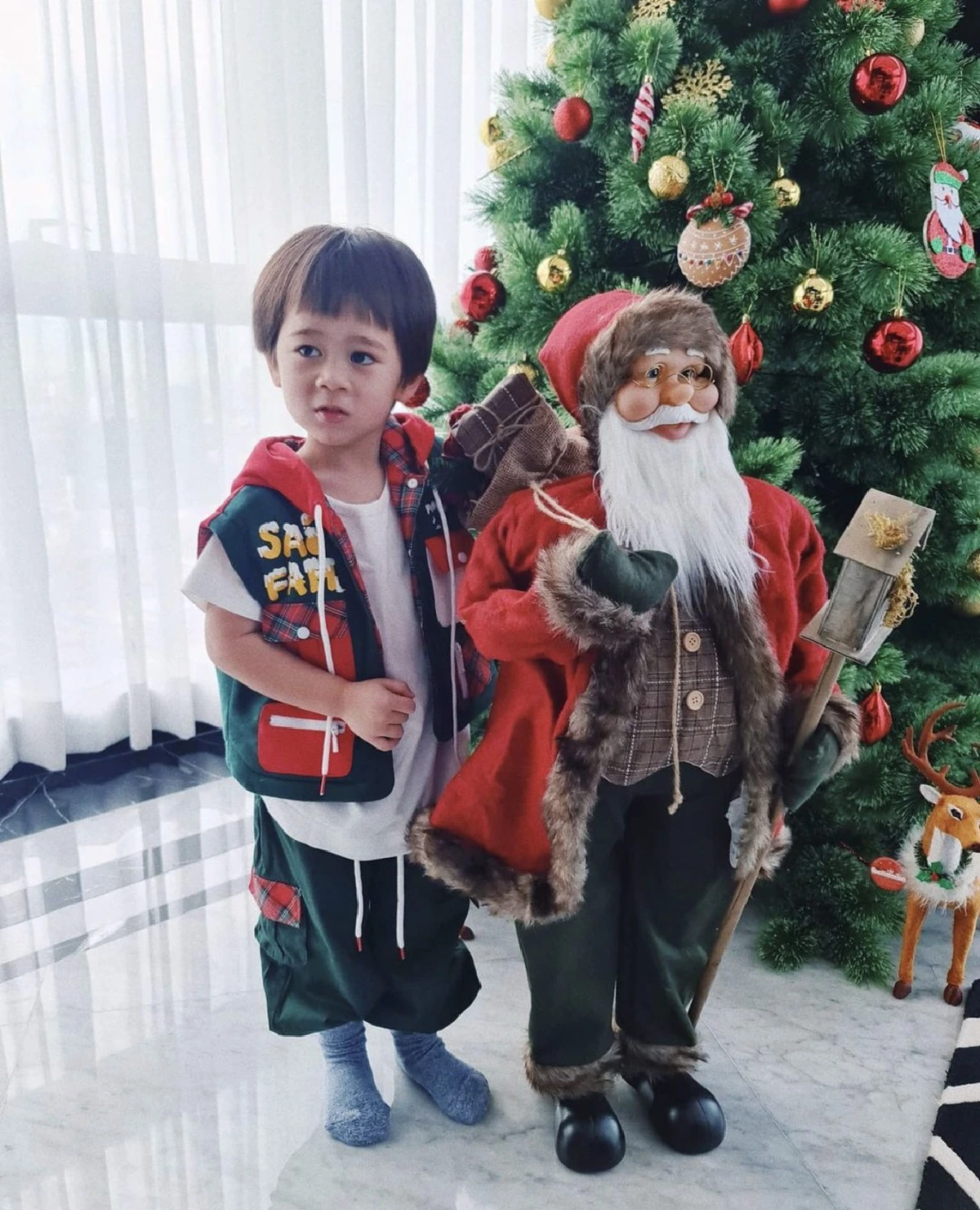 สายฟ้า-พายุ กับชุดน่ารักหลากสไตล์ ต้อนรับเทศกาลคริสมาสต์