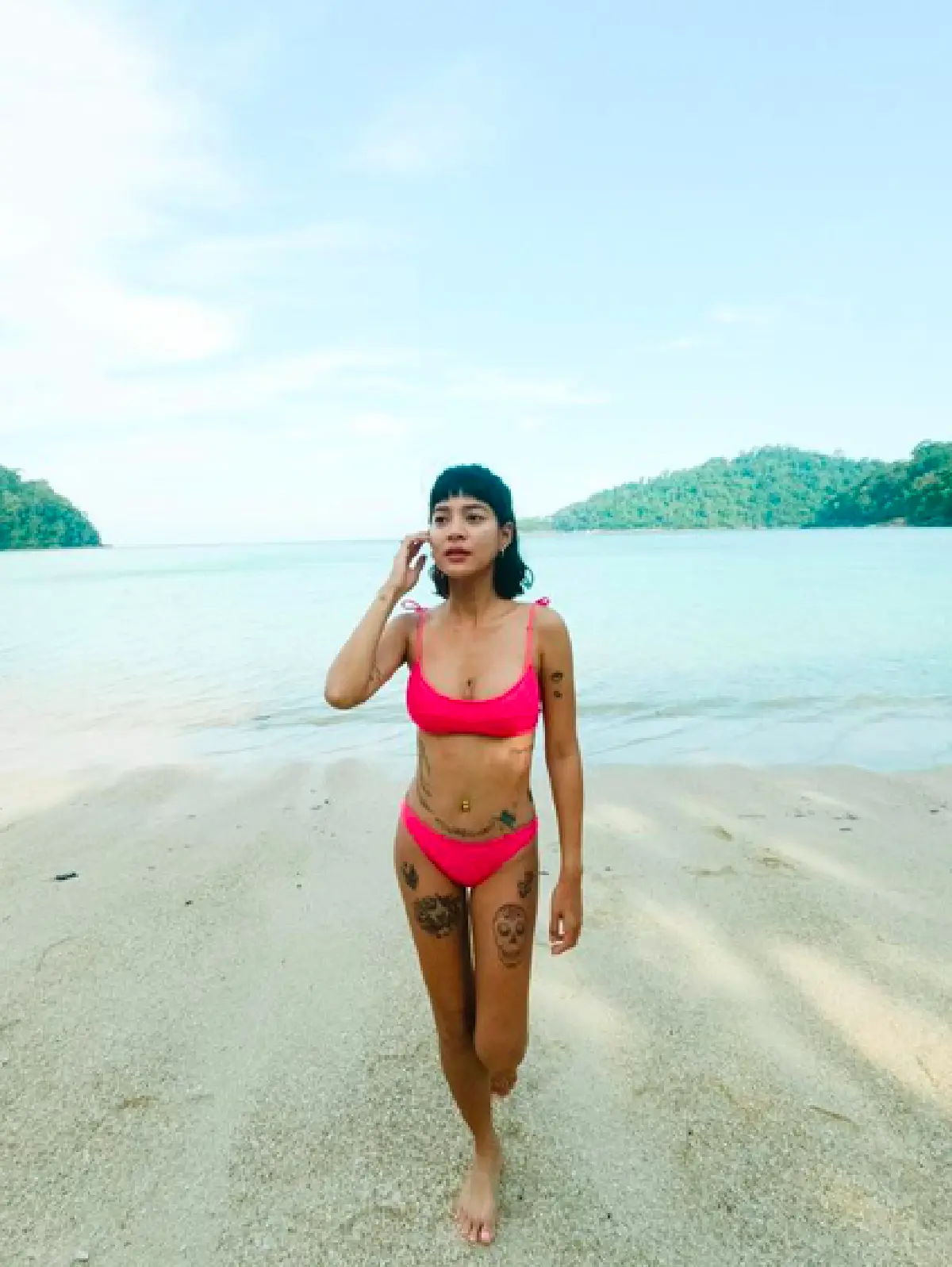 ทะเลเดือด! "สายป่าน” จัดเต็มความแซ่บในชุดว่ายน้ำ อวดหุ่นเป๊ะ รอยสักสวยๆ