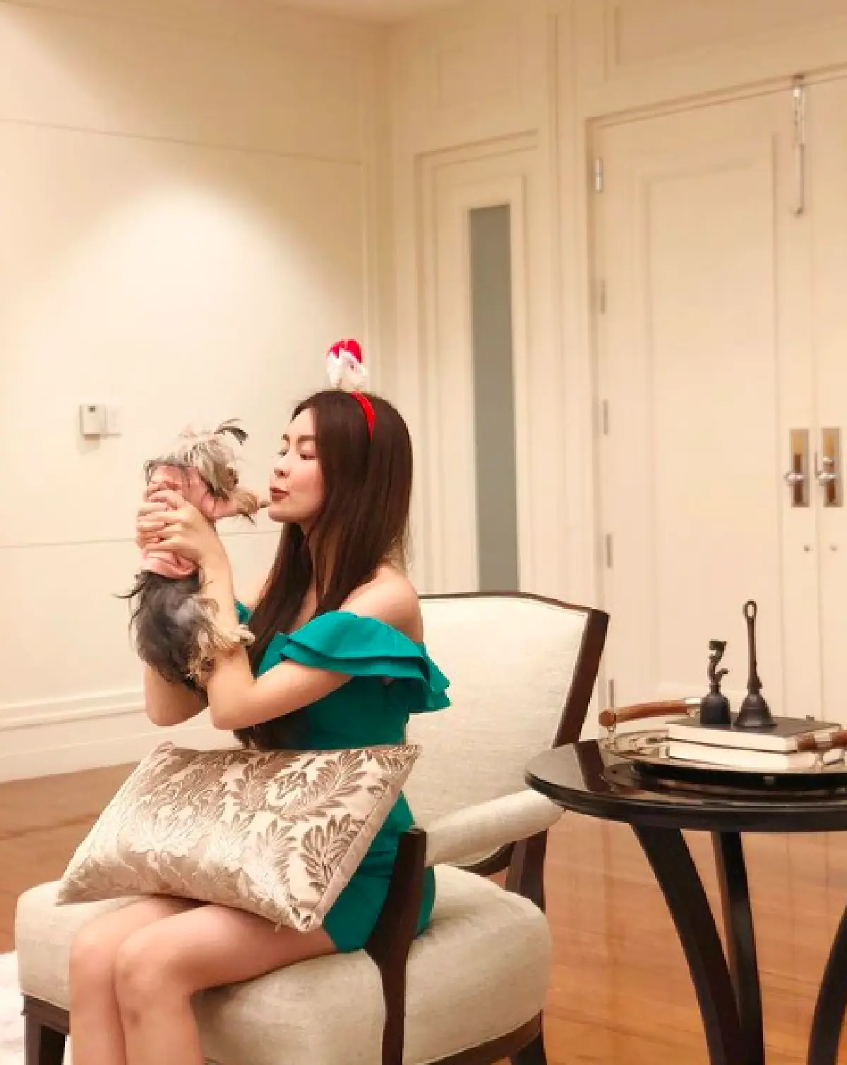 "นิกกี้ ณฉัตร" พาทัวร์บ้าน ของ "น้องเอวา หกฉากครับจารย์" ทายาทธุรกิจยาชื่อดัง