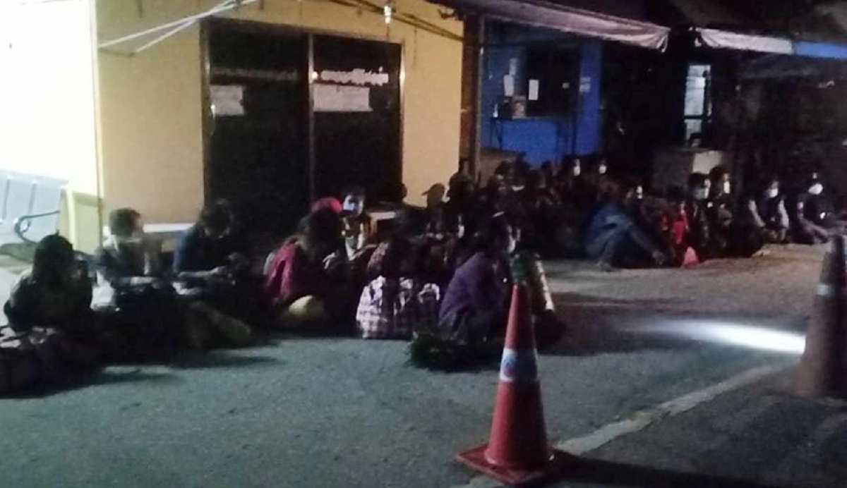 จับ 25 แรงงานเมียนมารอรถมารับหลบเข้าไทยชายแดนบ้านพุน้ำร้อน