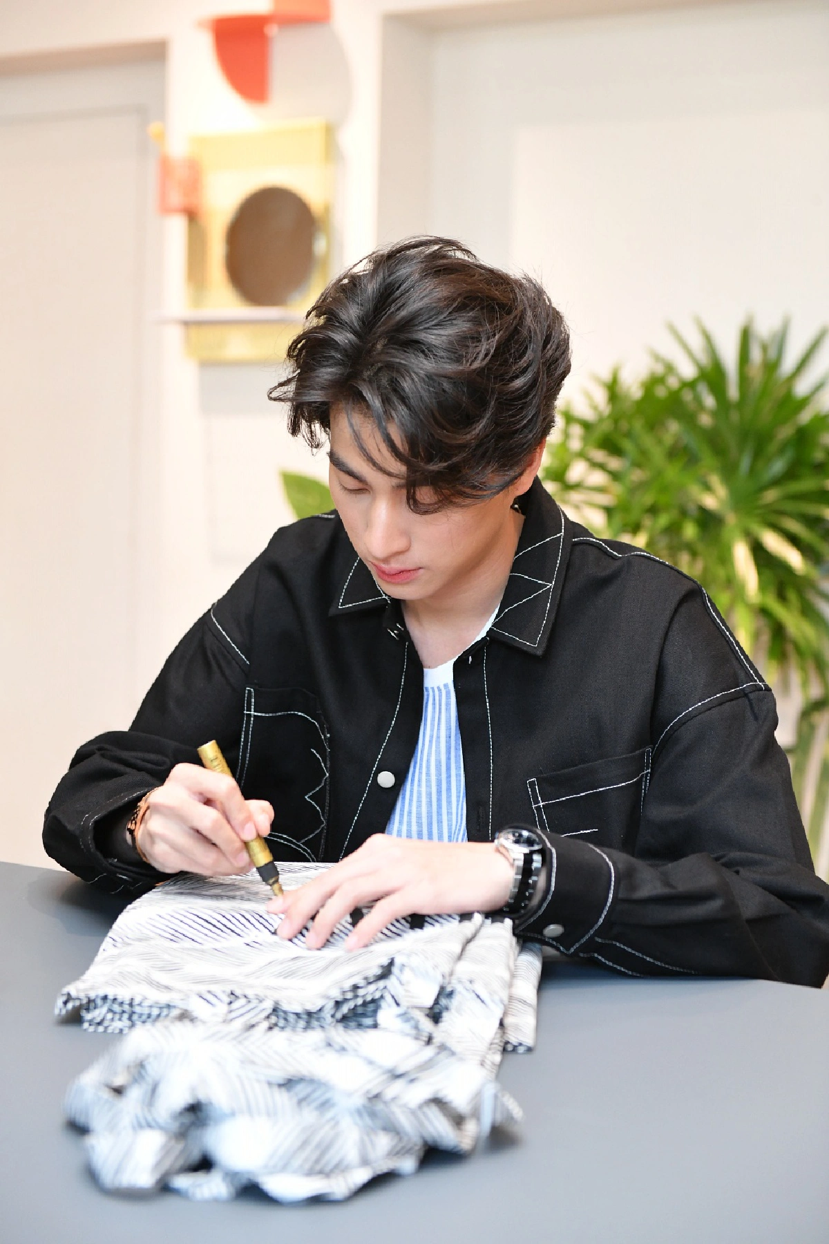 ไอเดียเลือกของขวัญปีใหม่สไตล์ 'กลัฟ คณาวุฒิ'