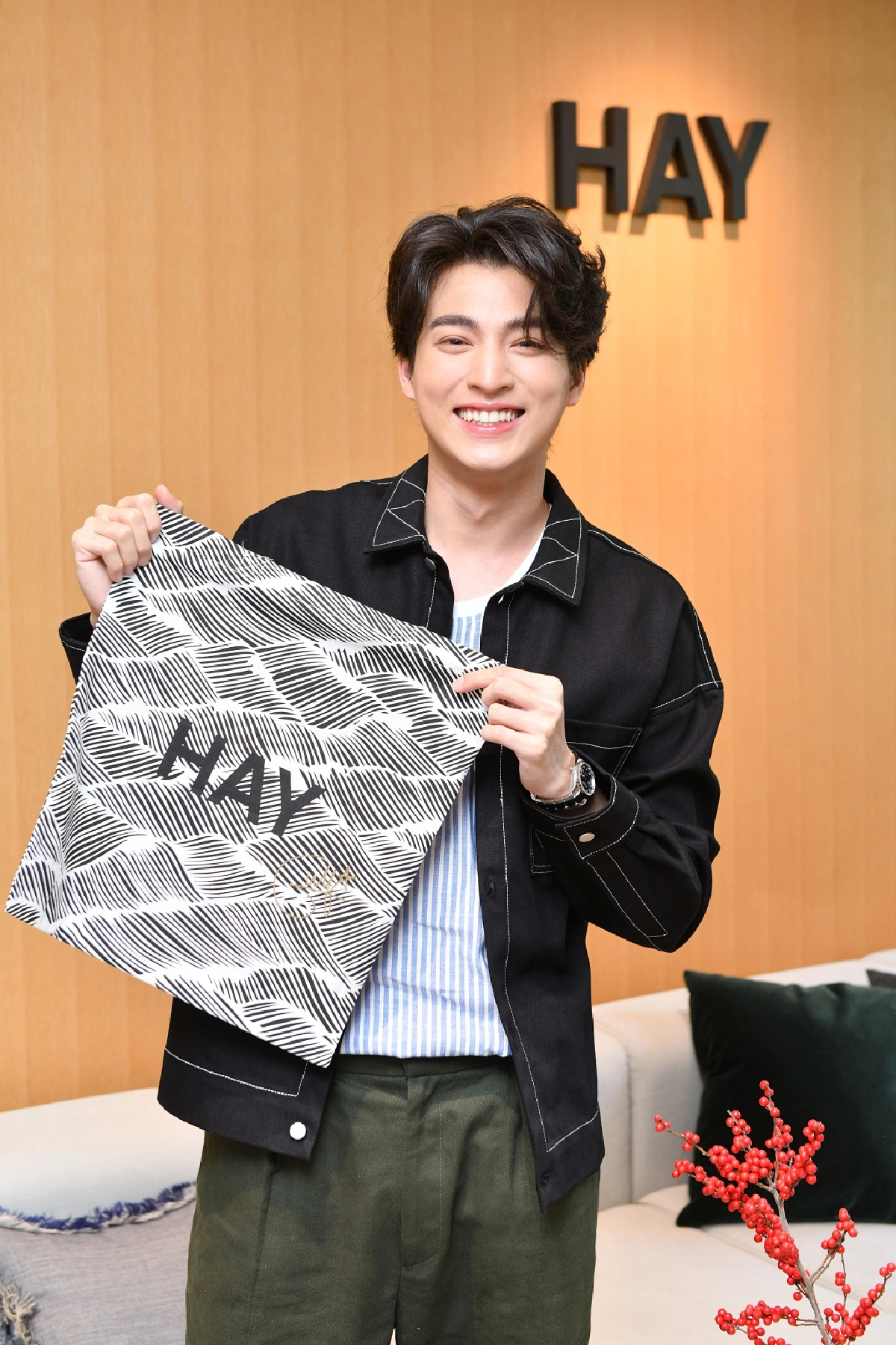 ไอเดียเลือกของขวัญปีใหม่สไตล์ 'กลัฟ คณาวุฒิ'