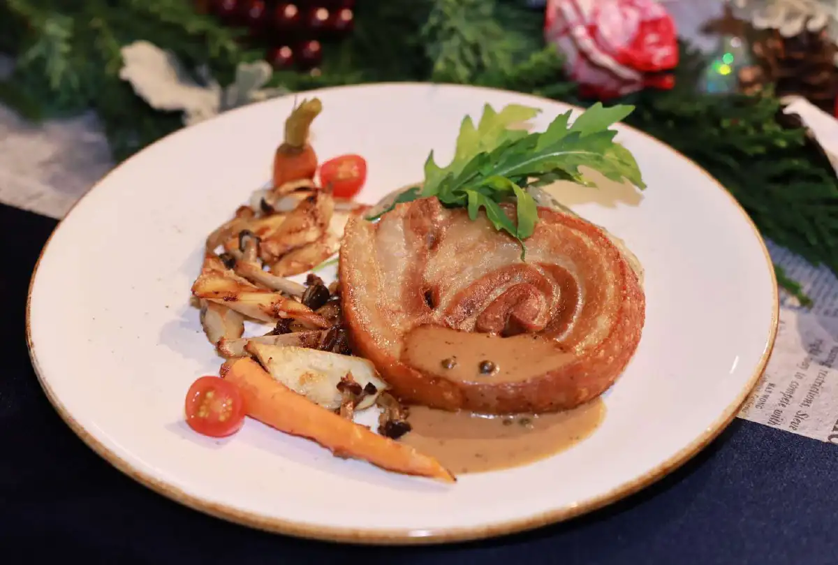 Festive Season ฤดูกินฟินข้ามปี ชวนชิมเมนูพิเศษเทศกาลแห่งความสุขที่ 'ซิซซ์เล่อร์'