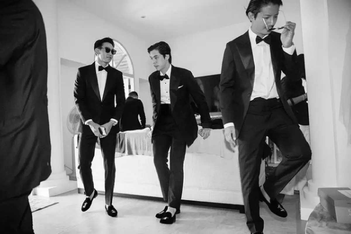 ส่องทีมเพื่อนเจ้าบ่าว "โทนี่ รากแก่น" ทำเอาสาวๆ ถึงกับเลือกไม่ถูกเลยทีเดียว! 