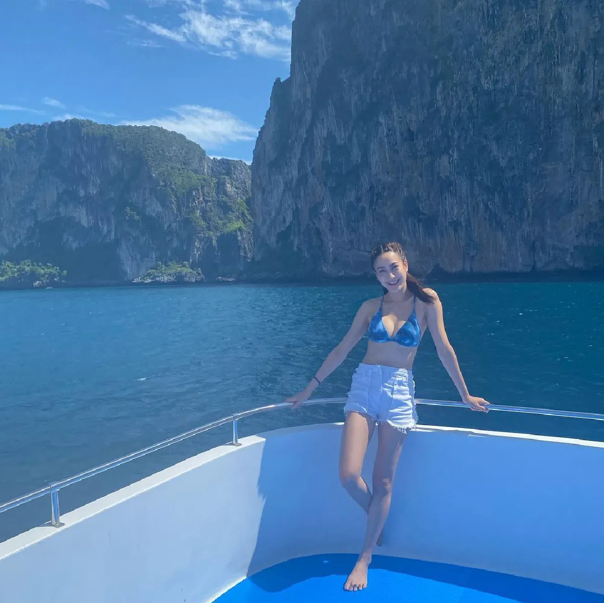 “ใหม่ ดาวิกา” วอนอย่าดราม่า! หลังมีคนเอาภาพเปรียบเทียบ “แต้ว ณฐพร” ในชุดว่ายน้ำ 