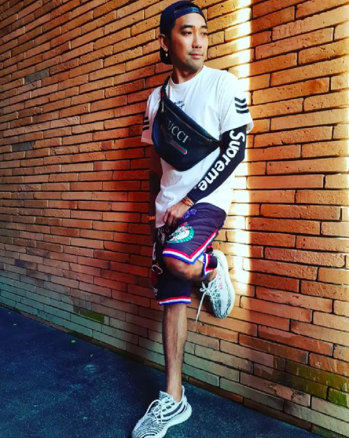 “บอล กฤษณะ” สามี “อุ้ม ลักขณา” ถูกชาวเน็ตแซะอย่างแซ่บ ใส่แบรนด์เนมเยอะไปไหน!? 