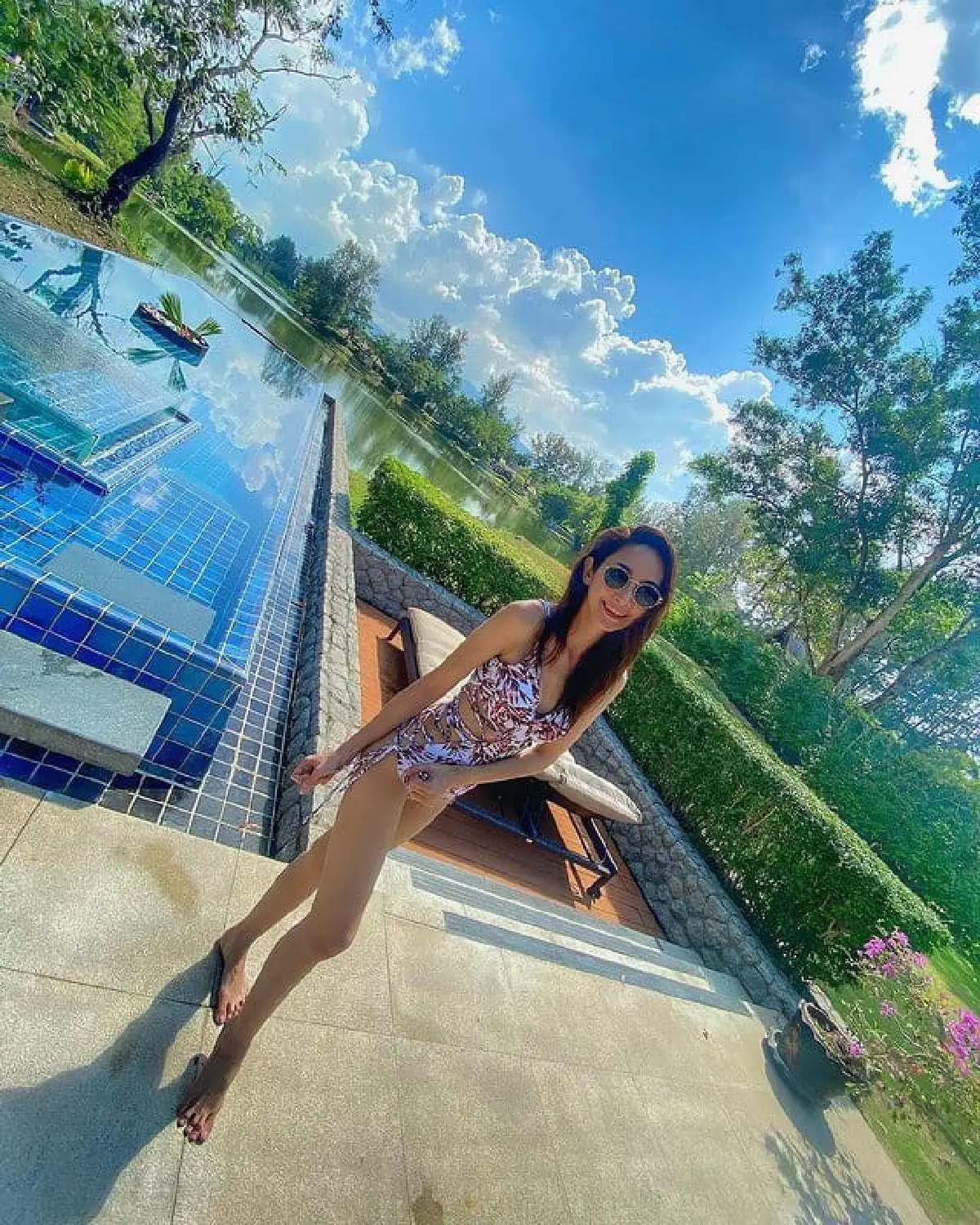 แซ่บแพ็กคู่! “ยุ้ย จีรนันท์” แท็กทีมสามี “ธัญญ์ ธนากร” เที่ยวทะเล อวดหุ่นเป๊ะ