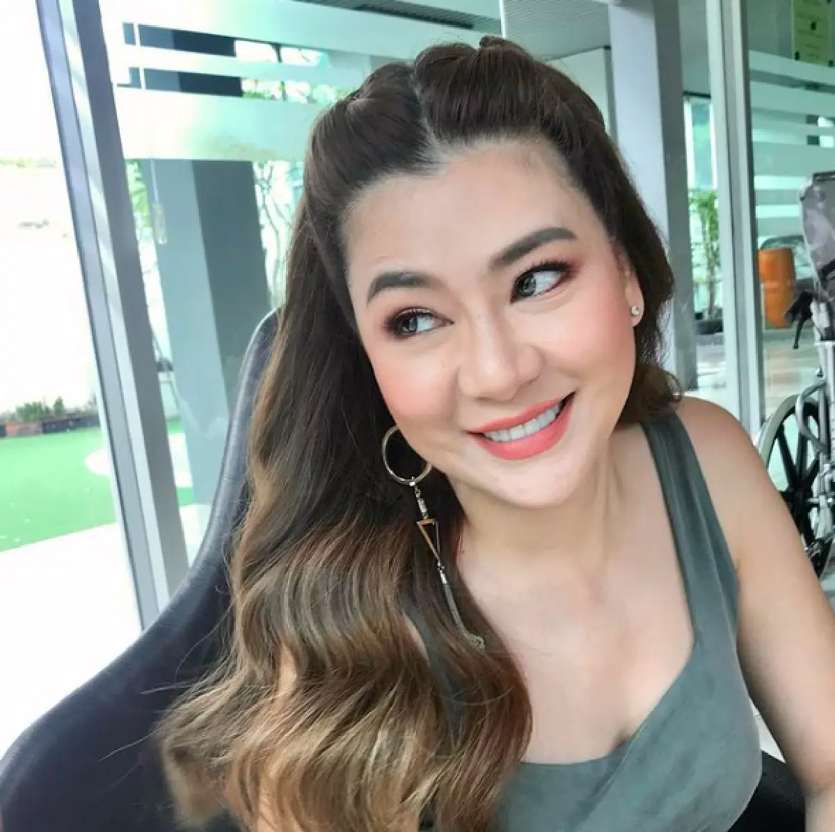  “โอ๋ ภัคจีรา” โพสต์ภาพถ่ายคู่ “ติ๊ก เจษฎาภรณ์” อดีตแฟนคนแรกของกันและกัน 