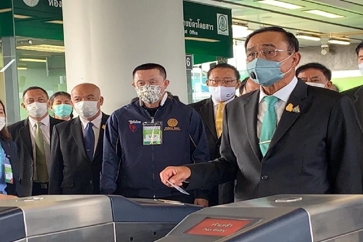 “บิ๊กตู่” เปิดปฐมฤกษ์รถไฟฟ้าสายสีเขียว-สีทอง กำชับต้องโปร่งใส