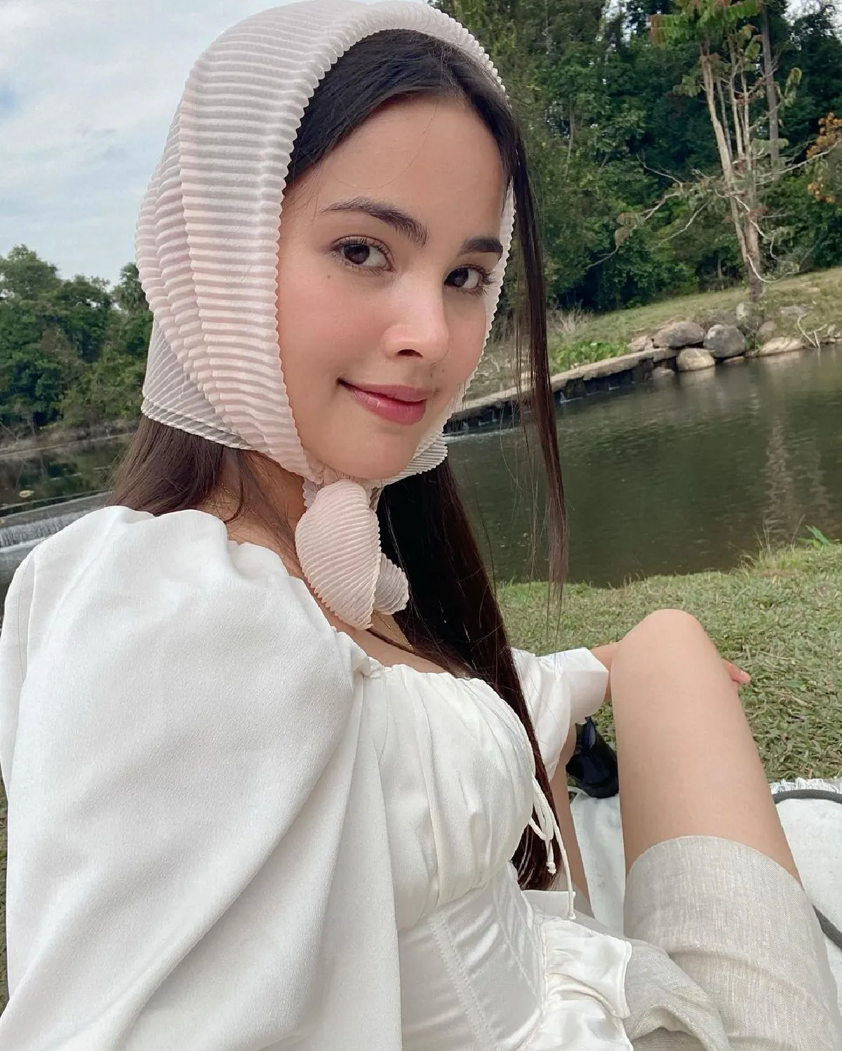 ภาพคู่มาแล้ว! ณเดชน์-ญาญ่า โชว์หวานควงกันปิกนิกที่เขาใหญ่