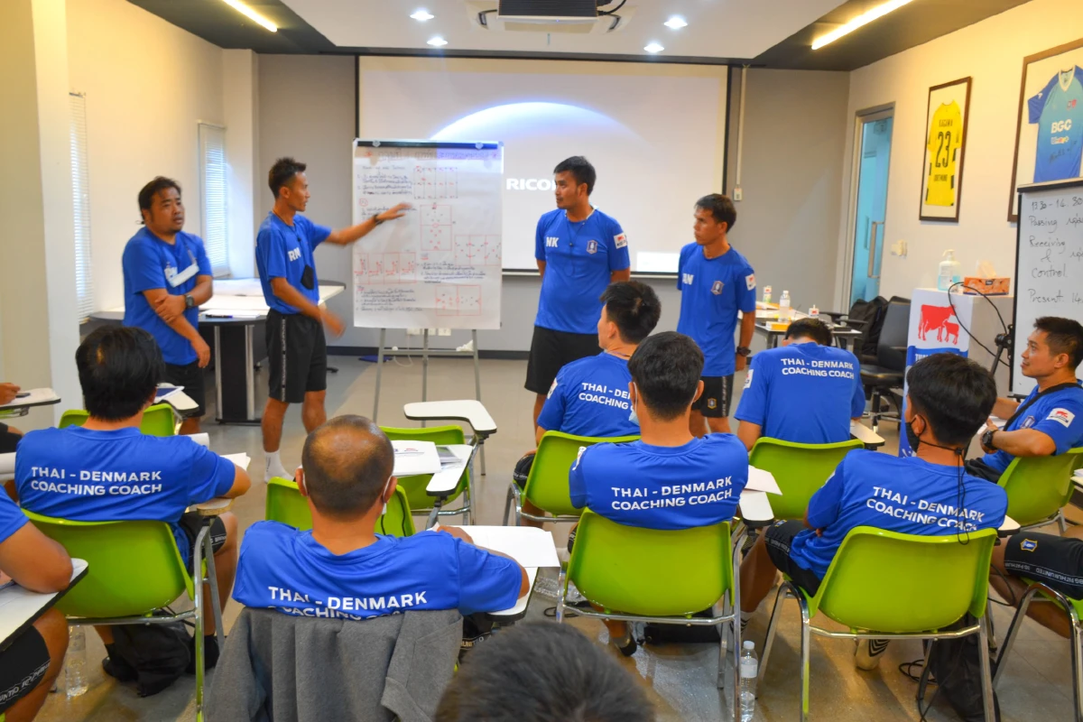 บีจีติวเข้มครูพละสู่การเป็นผู้ฝึกสอนอาชีพ