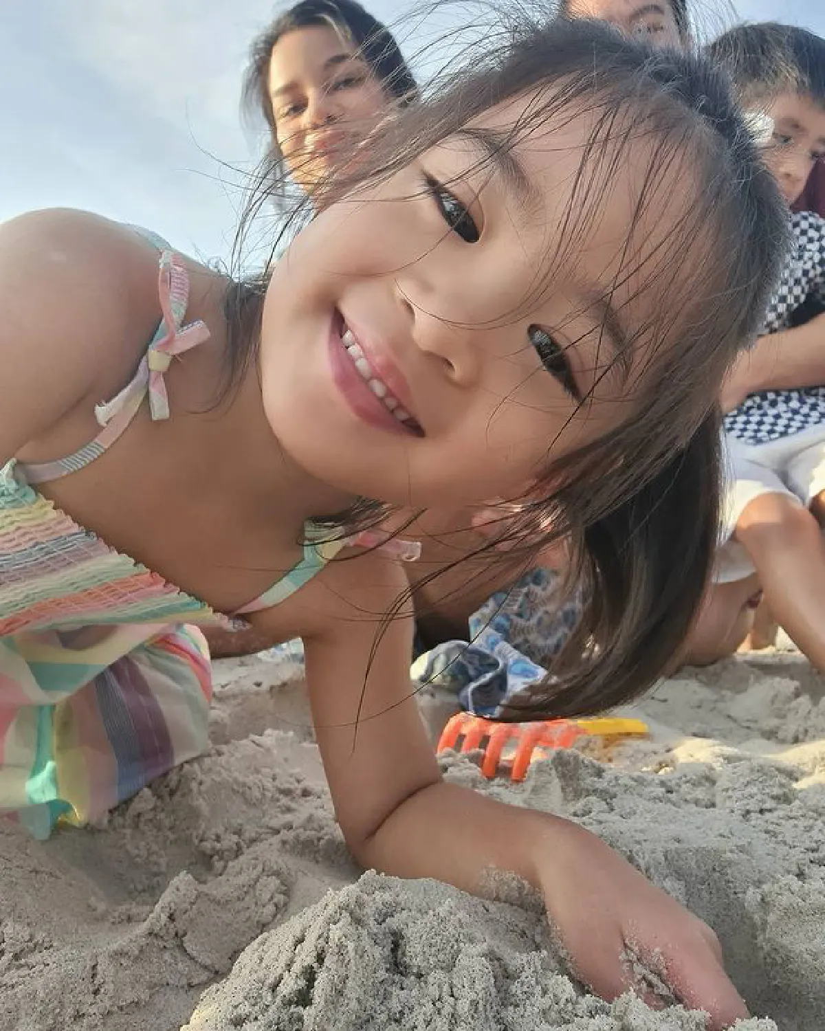 "หมอโอ๊ค" โชว์ภาพหวานวันเกิด "โอปอล์" พร้อมจัดทริปพาลูกๆ เที่ยวทะเล