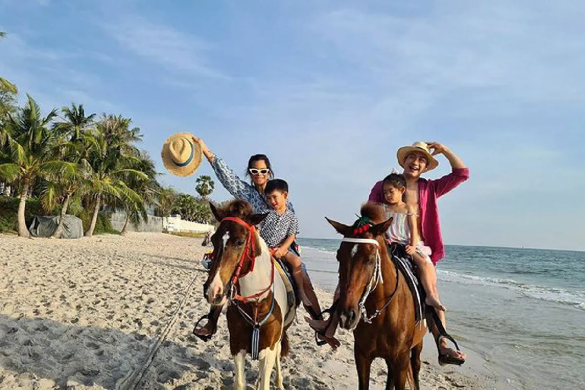 "หมอโอ๊ค" โชว์ภาพหวานวันเกิด "โอปอล์" พร้อมจัดทริปพาลูกๆ เที่ยวทะเล