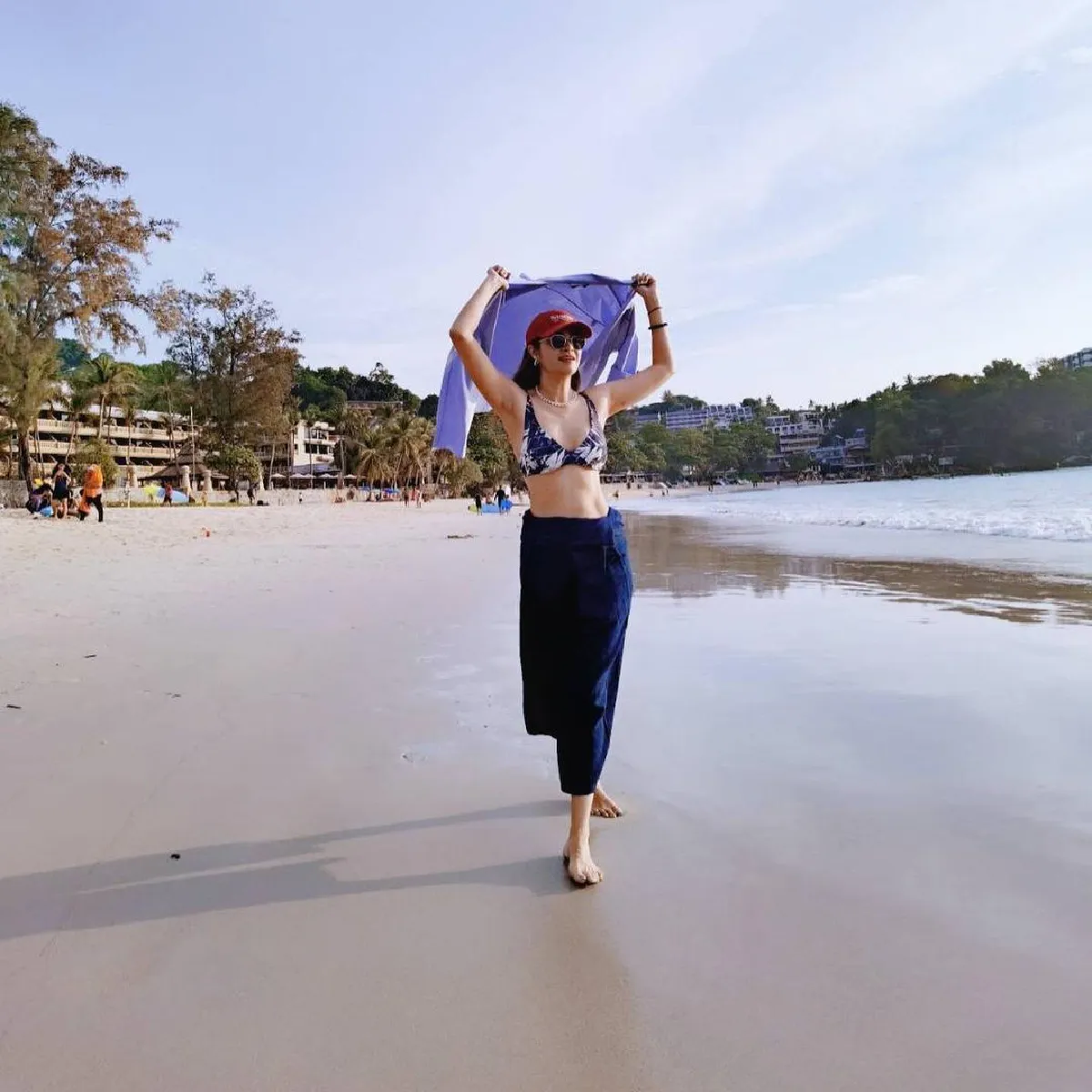 แจ๊ส-แจง สวีทริมชายหาด..ช่วงนี้รักหวานจนภรรยาบอกขนลุก