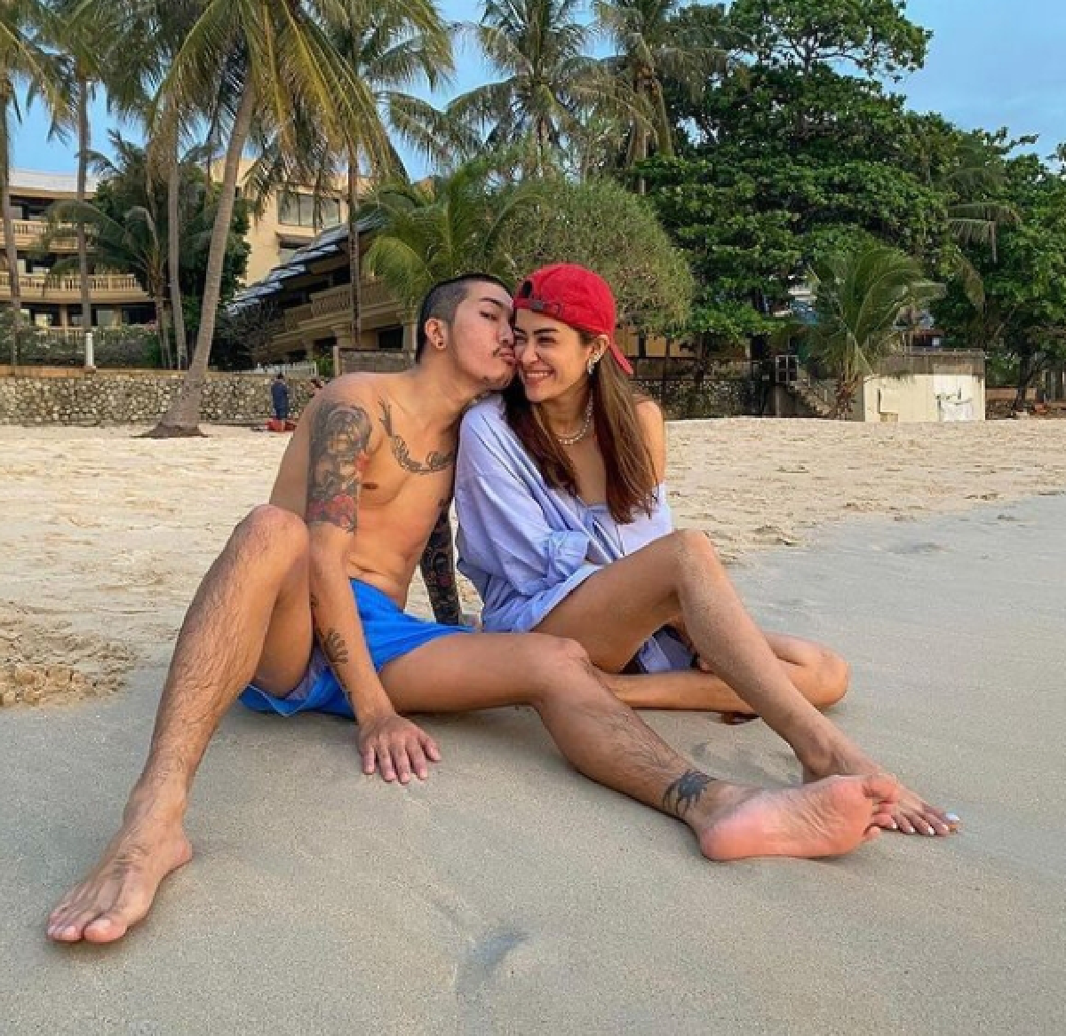 แจ๊ส-แจง สวีทริมชายหาด..ช่วงนี้รักหวานจนภรรยาบอกขนลุก