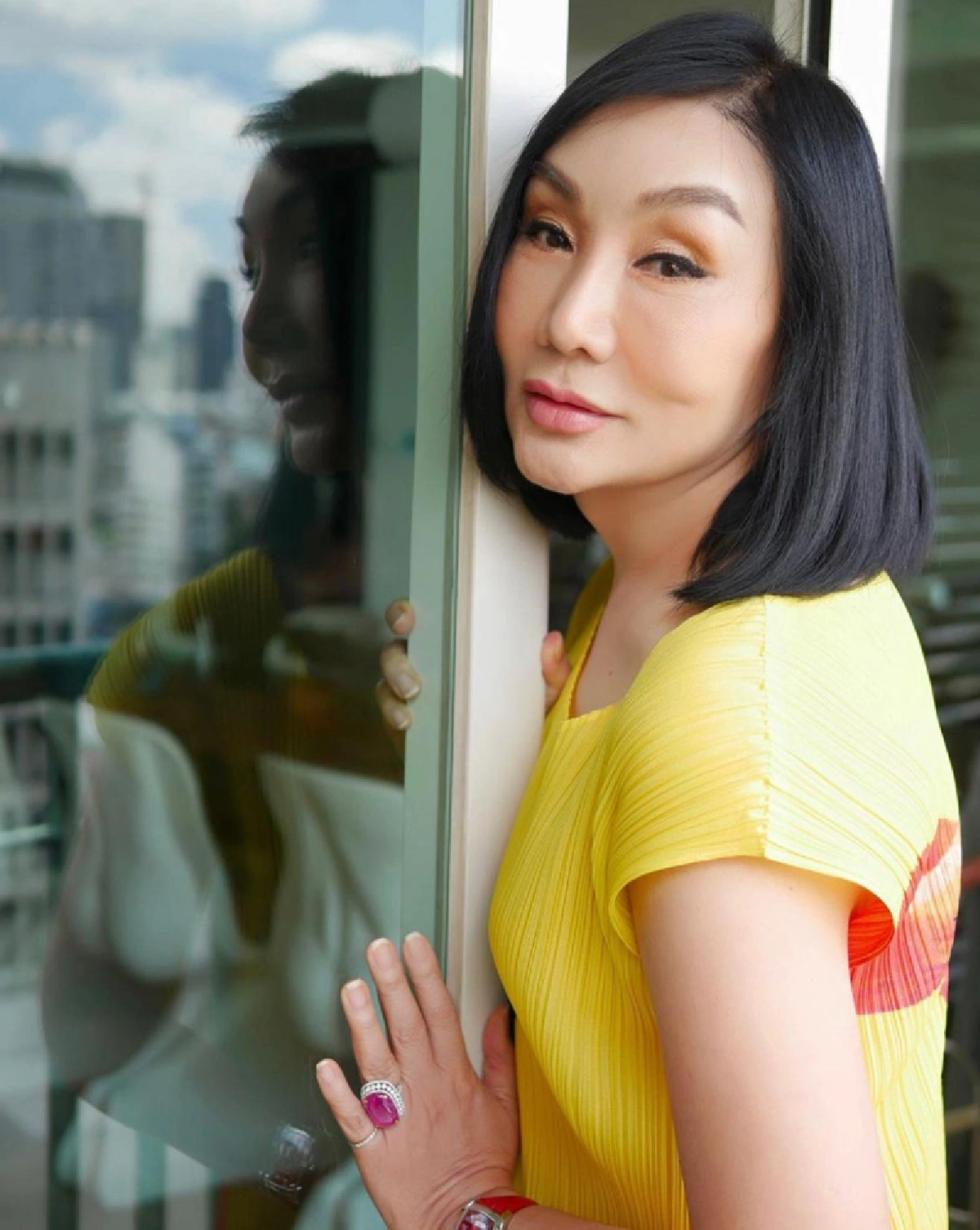 ม้า อรนภา อวดรถคันใหม่ป้ายแดง ไม่มีงานในวงการก็ยังมีเงินใช้สบายๆ