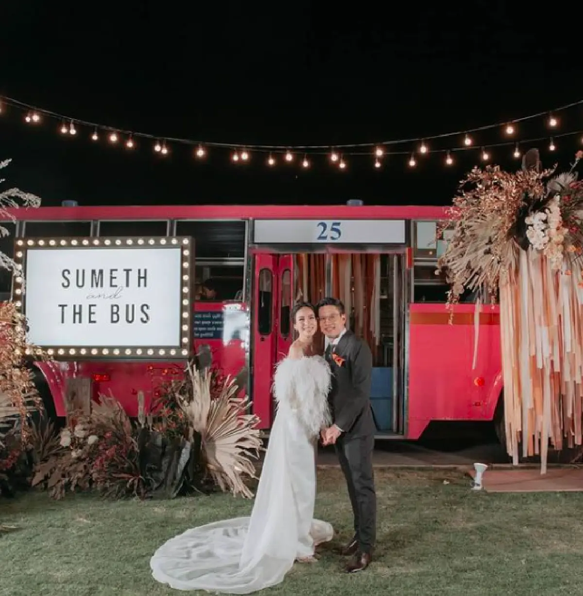 “รถเมล์-บอล” ฉลองงานแต่งที่เขาใหญ่ แถมธีมงานก็เก๋สุดๆ  