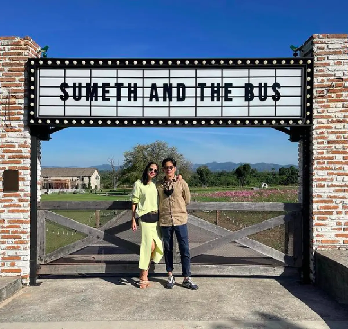 “รถเมล์-บอล” ฉลองงานแต่งที่เขาใหญ่ แถมธีมงานก็เก๋สุดๆ  