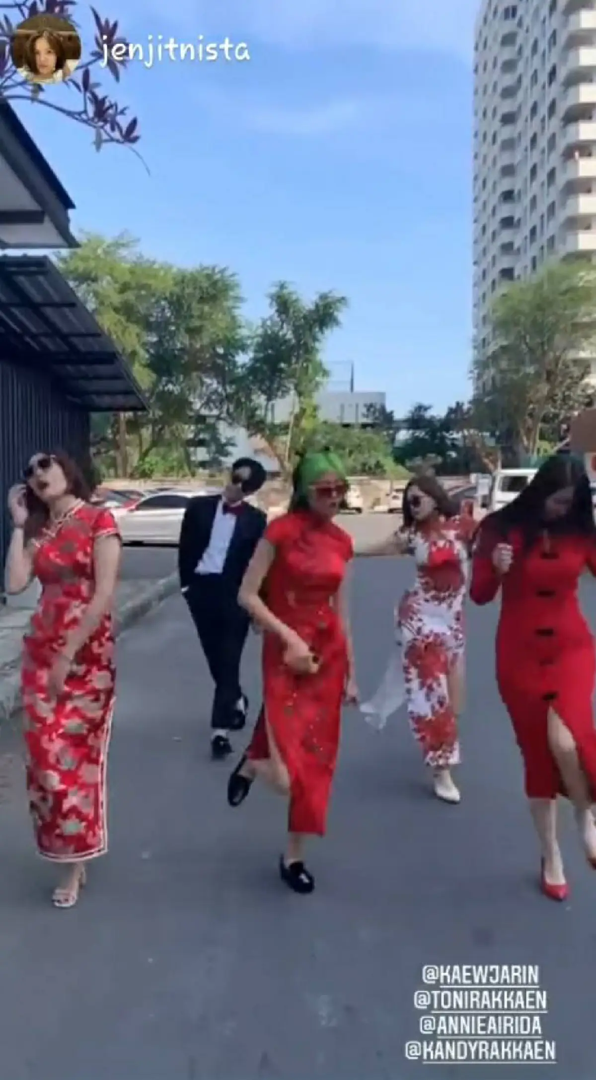 โมเมนต์อบอุ่น! “โทนี่-แก้ว” ฉลองแต่งงานแบบจีนเฉพาะคนในครอบครัว