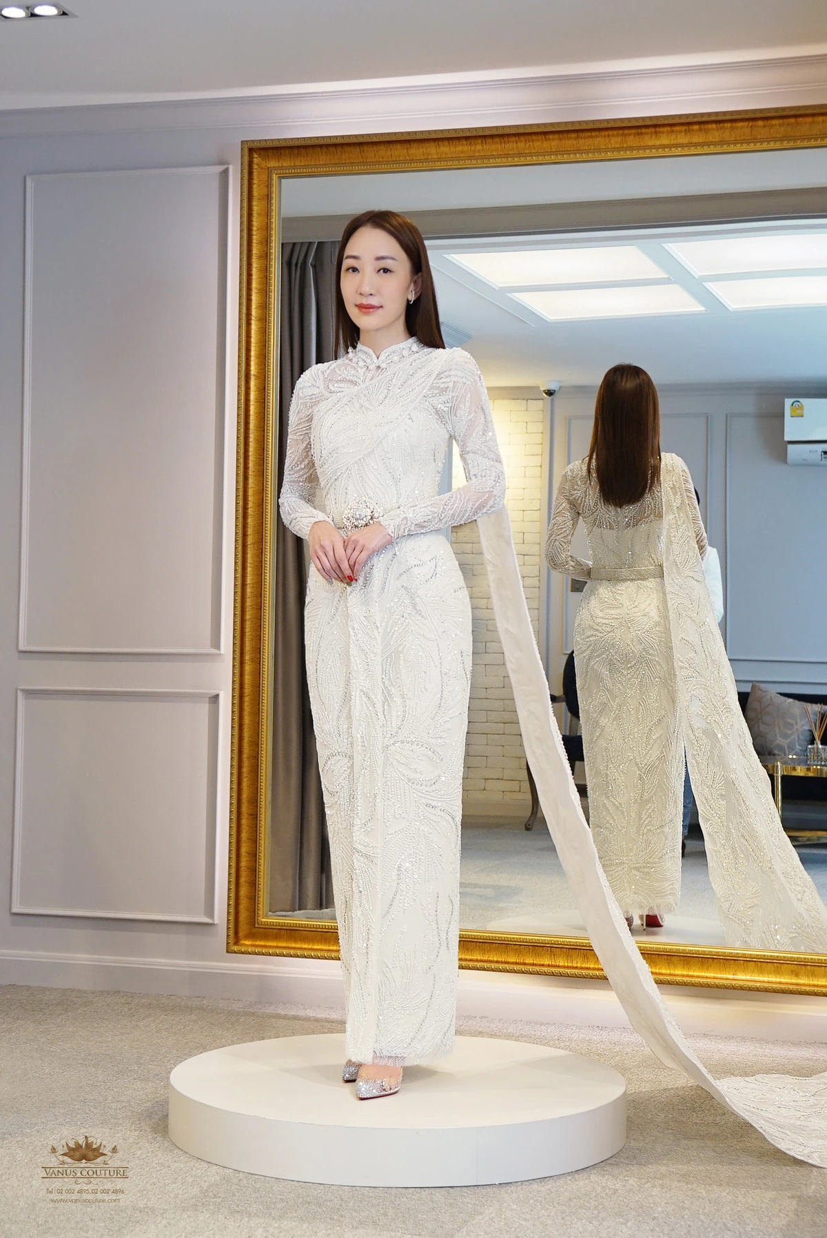 ชุดบ่าวสาวสุดพรีเมียมส่งท้ายปี