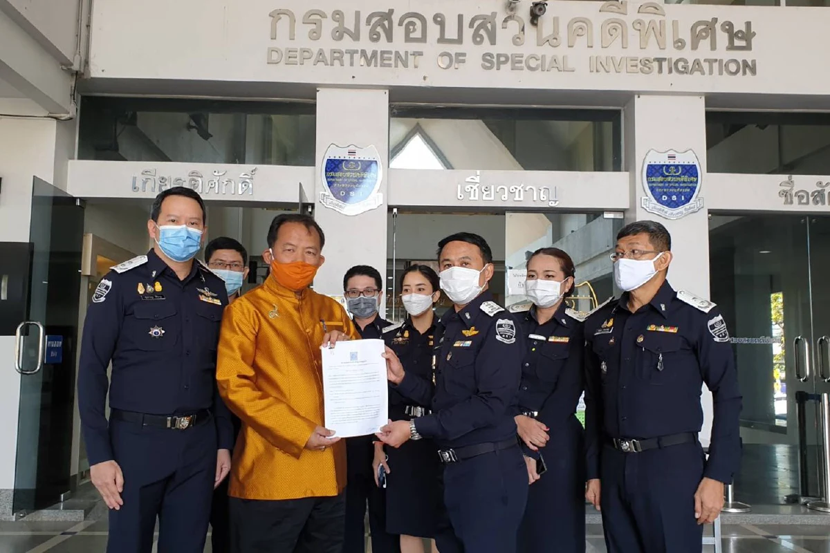 "ศรีสุวรรณ"บุกดีเอสไอทวงถามผลสอบรื้อทีโออาร์รถไฟฟ้าสายสีส้ม