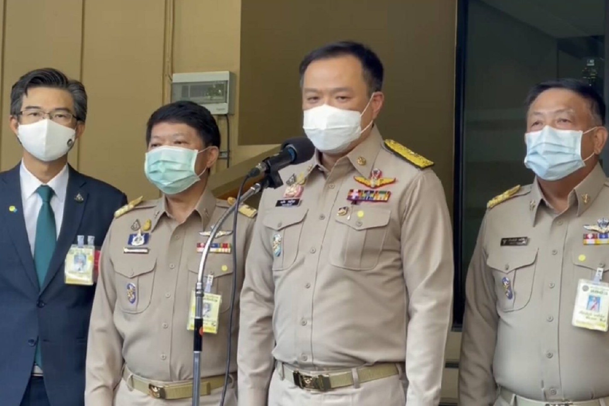 "อนุทิน" สั่งตั้งรพ.สนามในชุมชนเสี่ยงสูงสมุทรสาครเพื่อตีกรอบคุมโรค "อนุทิน" สั่งตั้งรพ.สนามในชุมชนเสี่ยงสูงสมุทรสาครเพื่อตีกรอบคุมโรค