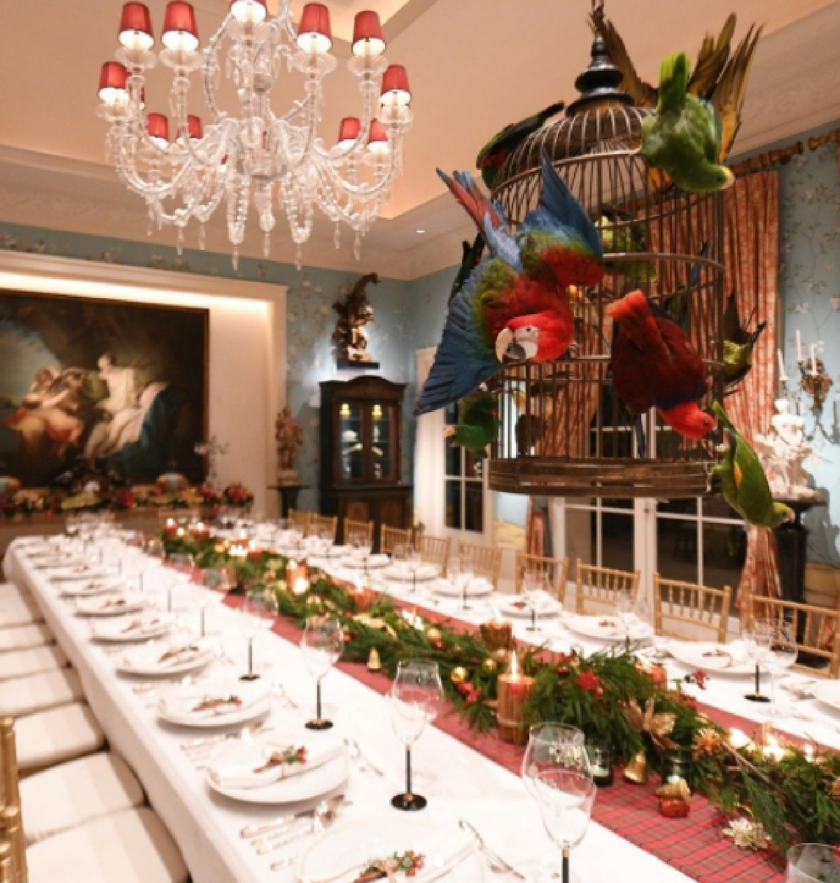 "ศรีริต้า-กรณ์" เปิดบ้านฉลองคริสต์มาสอย่างหรูหรา คนดังมาร่วมงานเพียบ