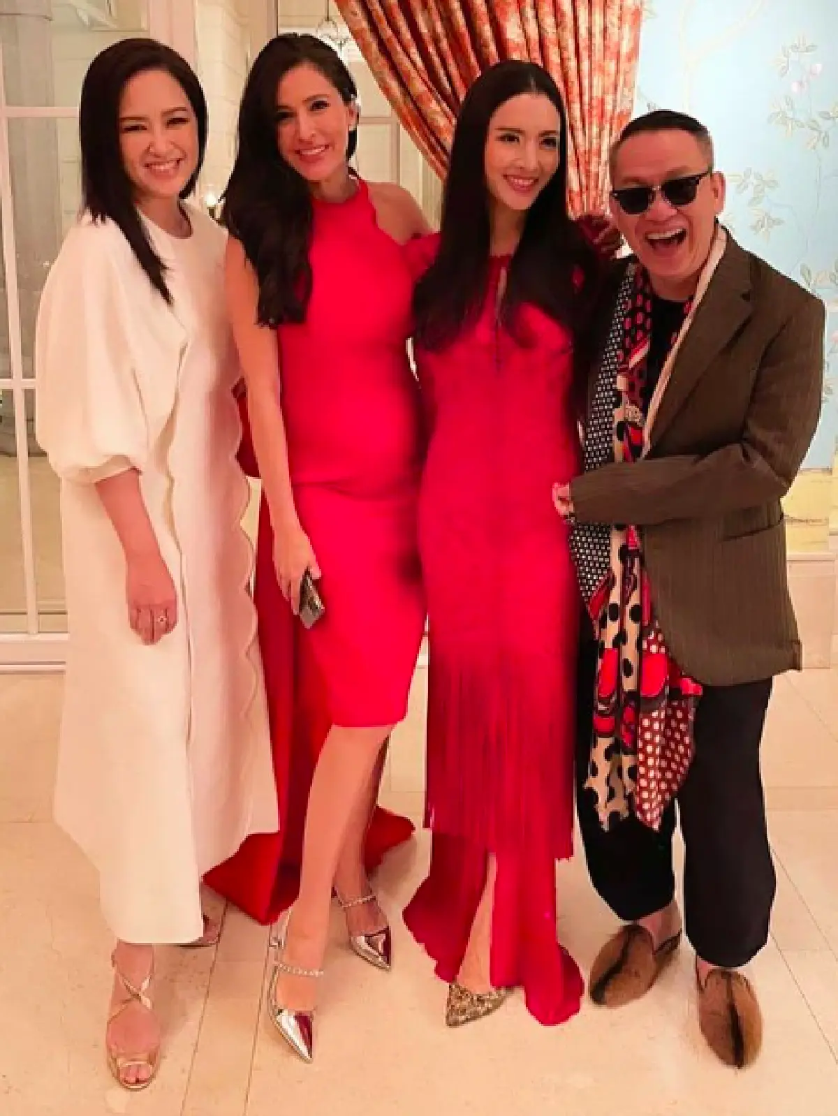 "ศรีริต้า-กรณ์" เปิดบ้านฉลองคริสต์มาสอย่างหรูหรา คนดังมาร่วมงานเพียบ