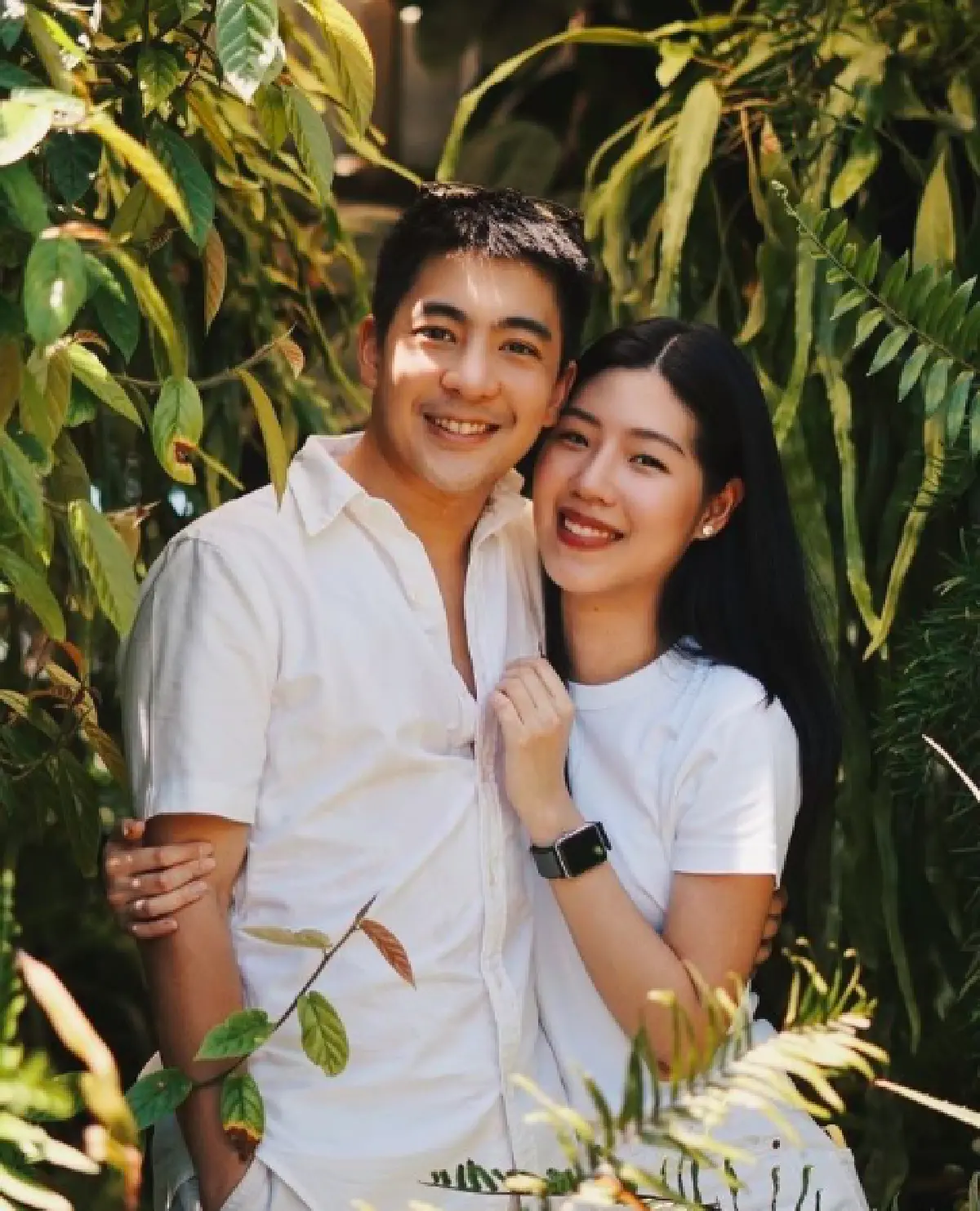 “น็อต ธีร์” ควงว่าที่เจ้าสาว “อีฟ อรัชพร” จูงมือเข้าเฝ้าถวายสักการะ "สมเด็จพระสังฆราชฯ”