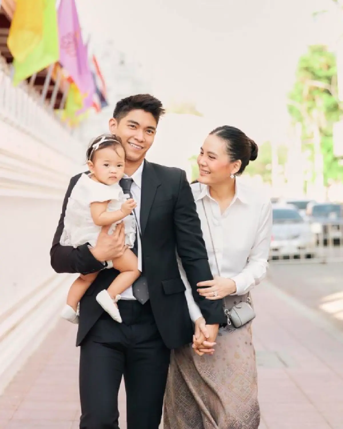 "เจนี่-มิกกี้" เข้าแจ้งความเอาผิดเกรียนคีย์บอร์ด ที่นำภาพลูกสาวไปทำให้เสียหาย