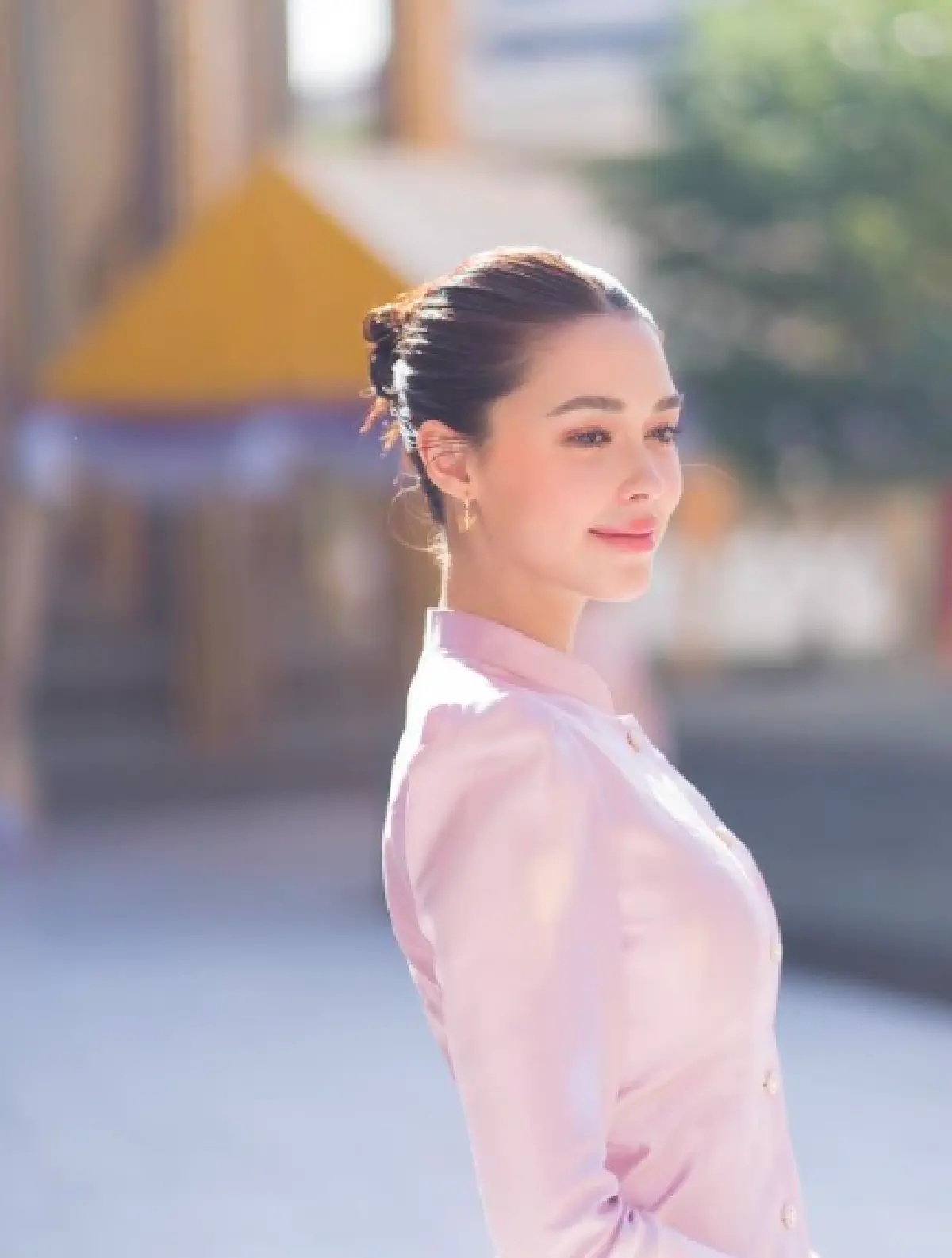 "แพทริเซีย กู๊ด” สวยสง่าดั่งต้องมนต์ ในชุดไทยอมรินทร์ 