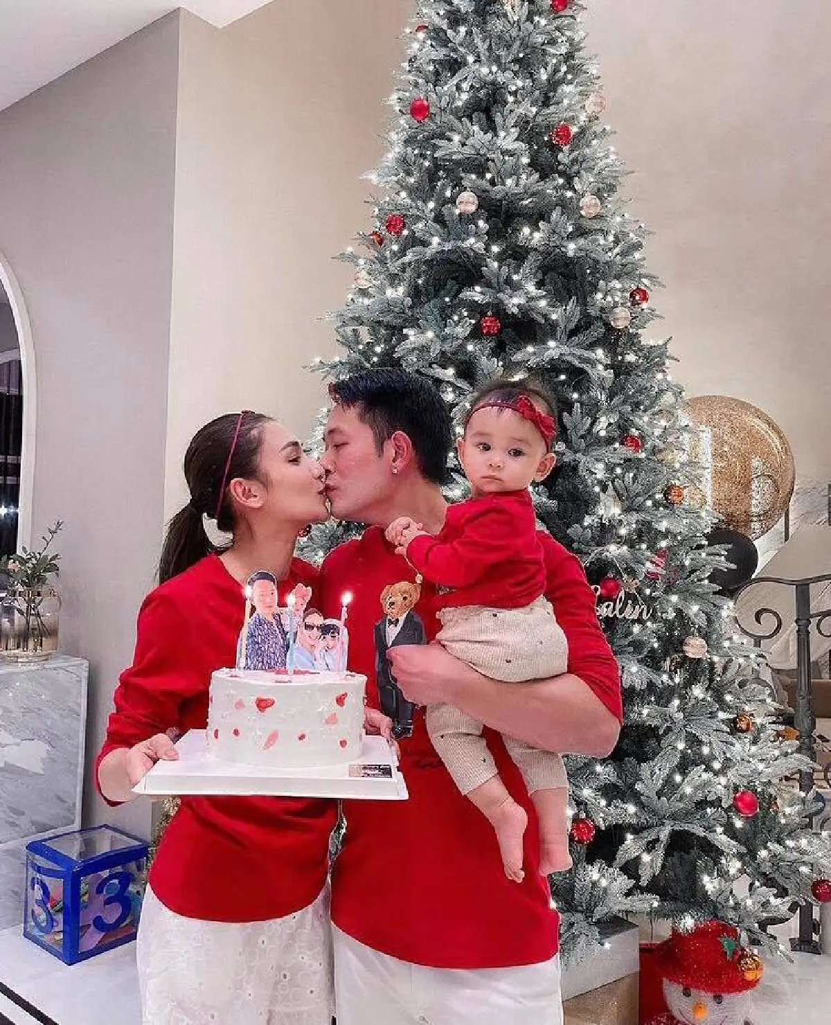 เปิดภาพครอบครัวคนบันเทิง กับโมเมนต์สุดแฮปปี้ในวันคริสต์มาส