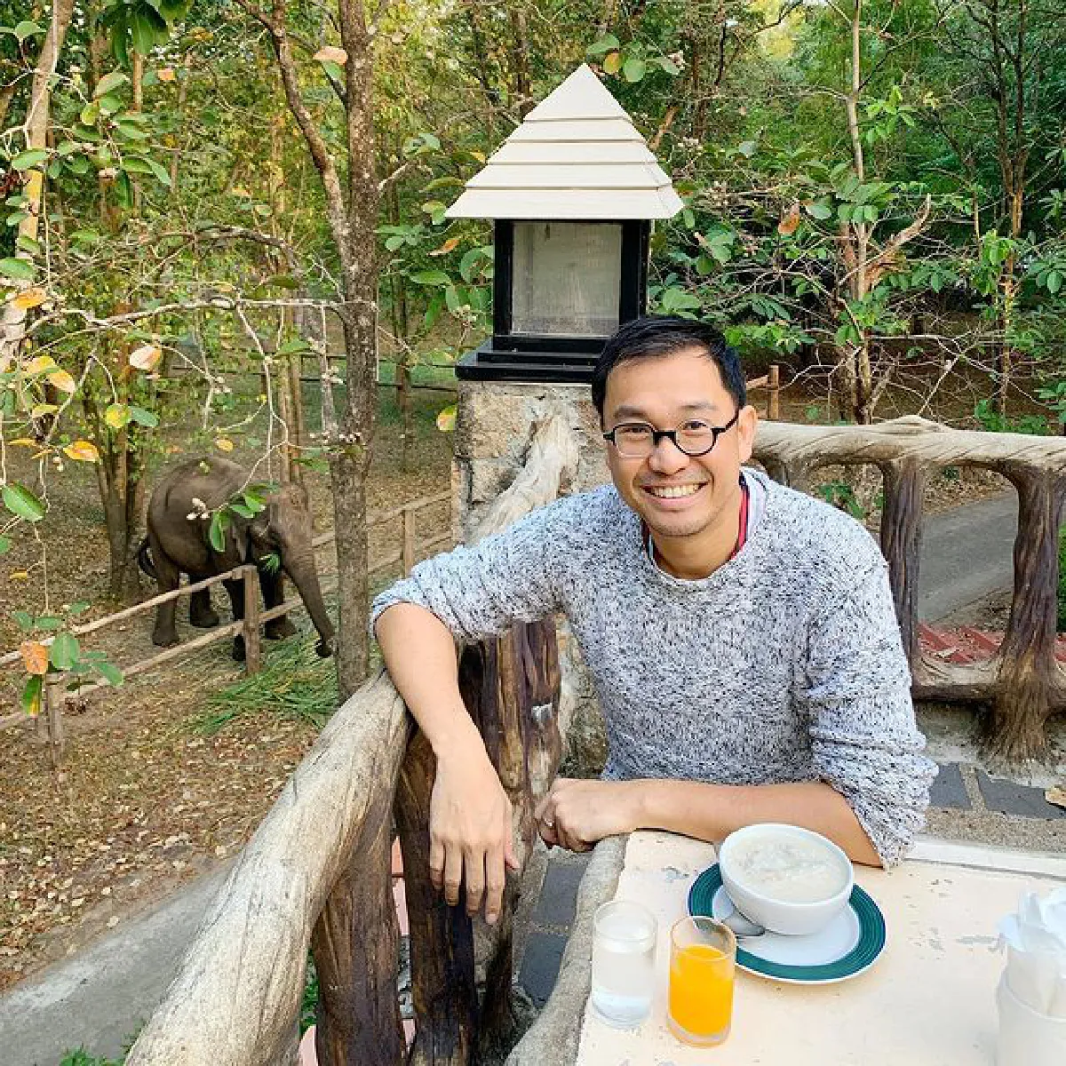 หมอ ฉัตรอดุลย์ โพสต์ซึ้งถึงครอบครัว หลัง ทาทา ยอมรับเลิกกันแล้ว