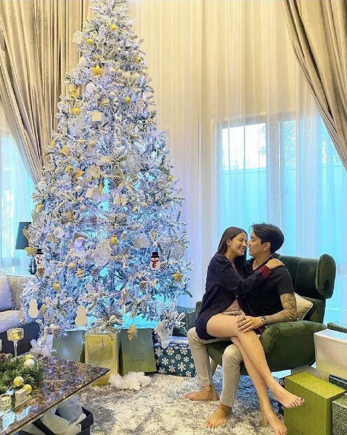 เปิดภาพครอบครัวคนบันเทิง กับโมเมนต์สุดแฮปปี้ในวันคริสต์มาส