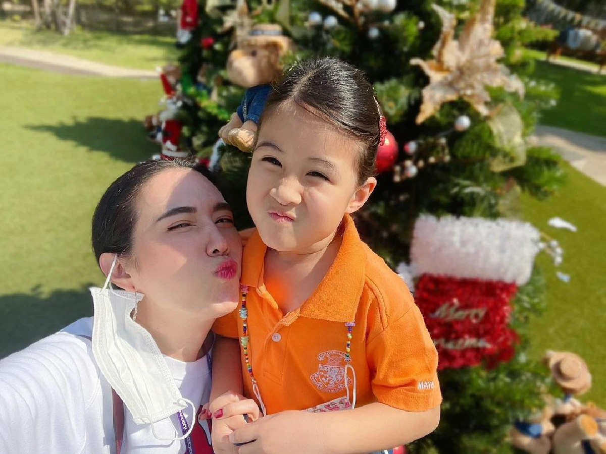 ส่องภาพล่าสุด น้องมายู เริ่มโตเป็นสาวแล้ว สวยได้ แม่เมย์ มาเต็มๆ