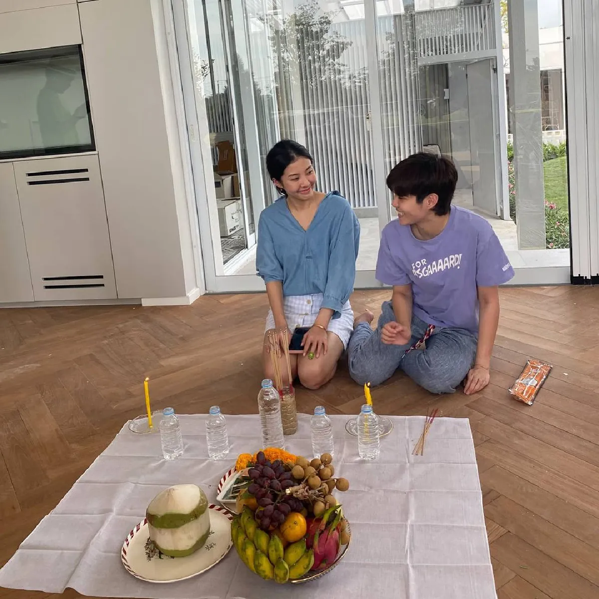 ส่องเรือนหอ หมอเจี๊ยบ สวยน่าอยู่ติดทะเลสาบไว้เล่นเซิร์ฟบอร์ดชิลๆ