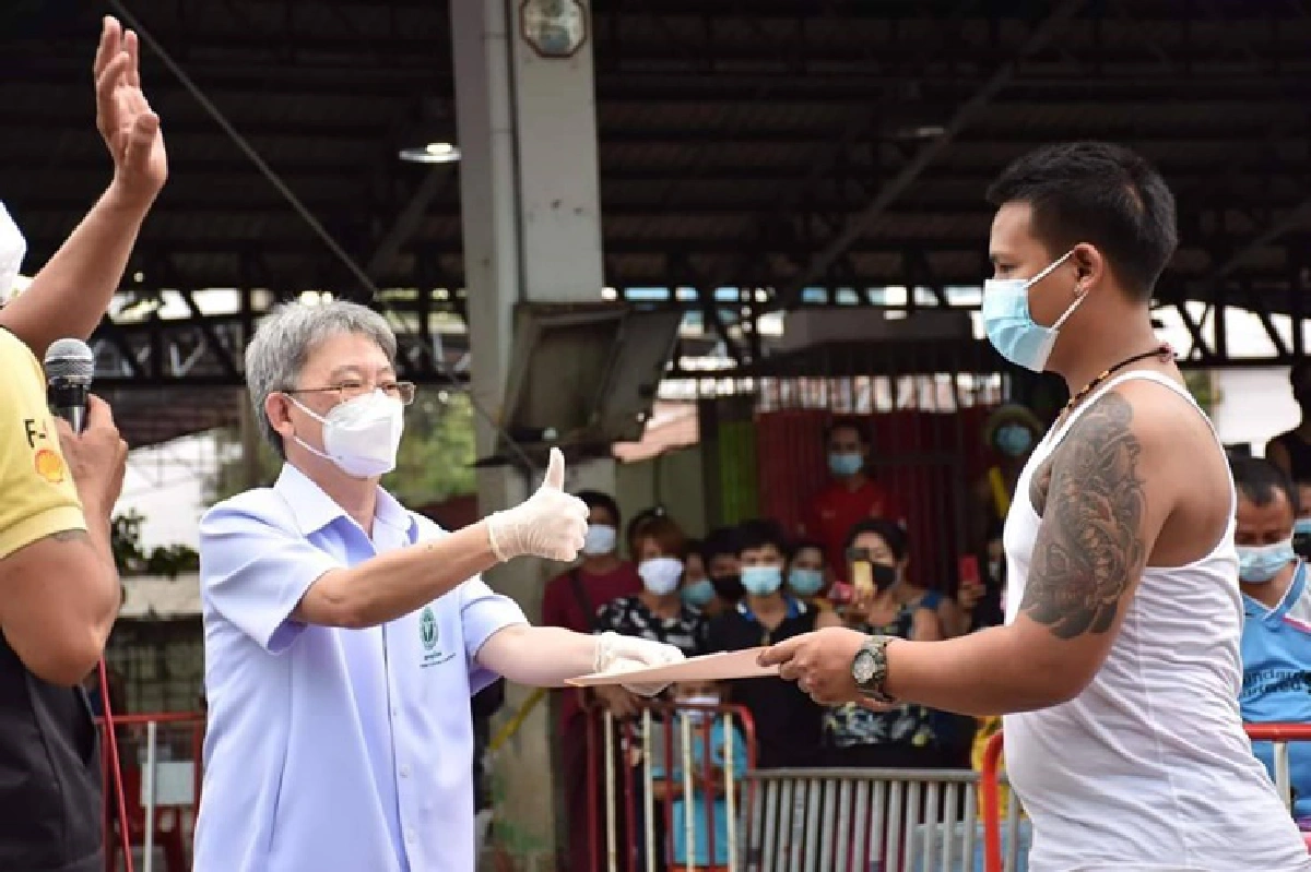 สธ.ปลื้ม! รักษาโควิดแรงงานต่างด้าวหาย จ่อออกใบรับรองมี "วัคซีนธรรมชาติ"