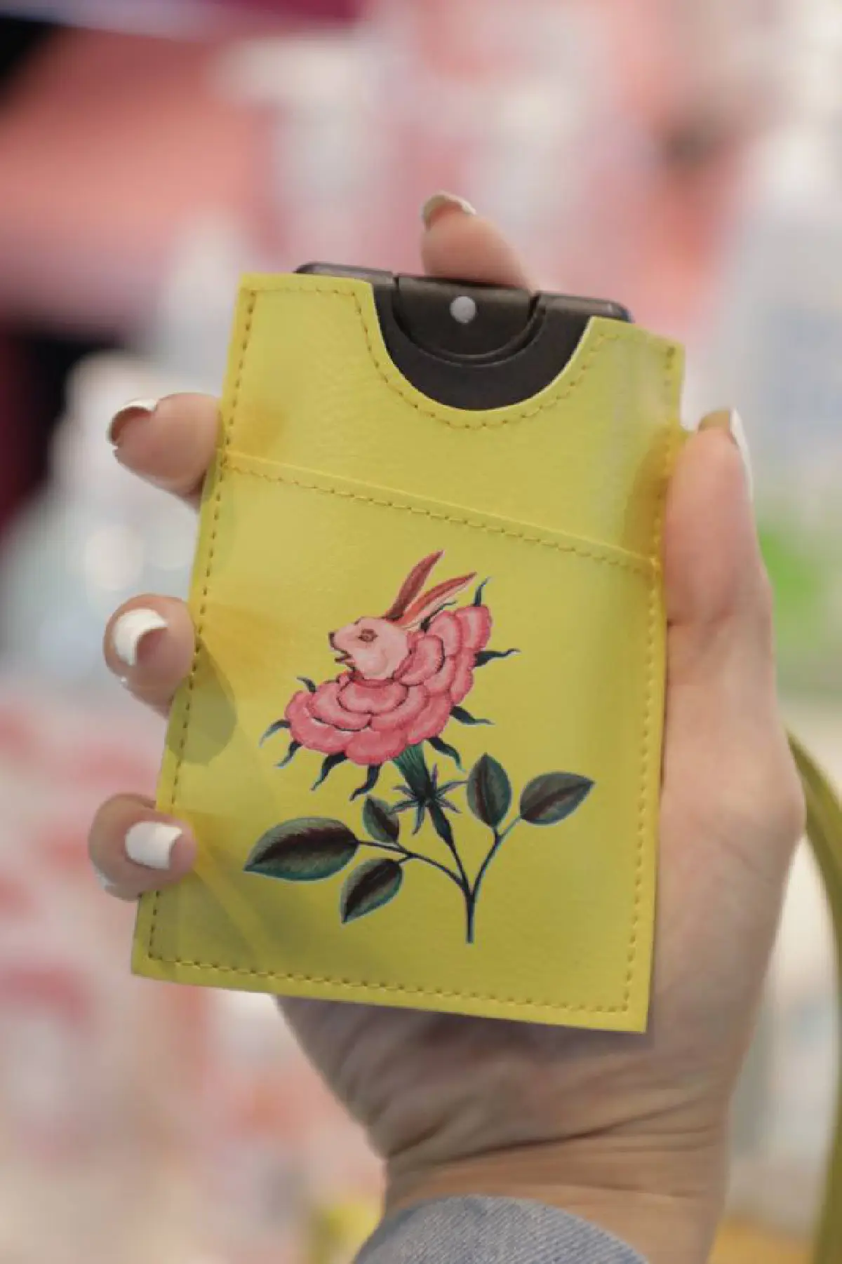 Strong in Style ช้อปปิ้งไอเท็มสุดชิคจากไทยดีไซเนอร์