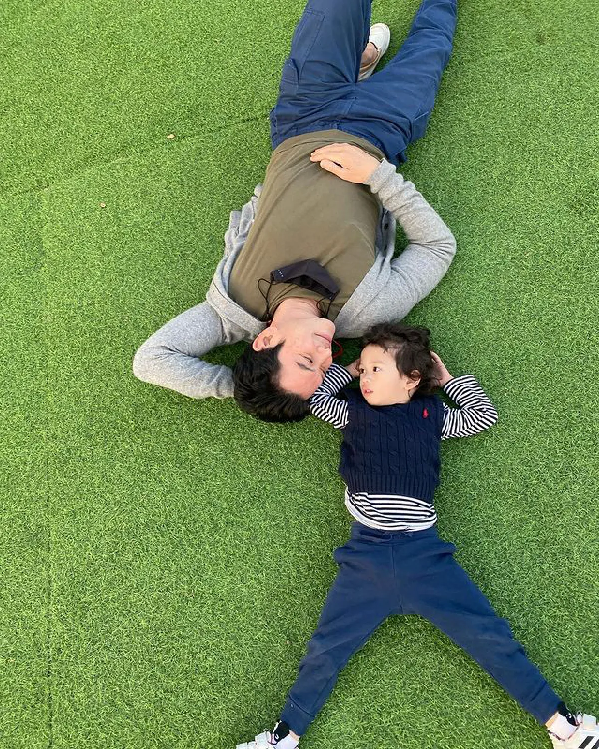 ทริปนี้หวานมาก! ชาคริต-แอน กระเตงลูกชายเที่ยวเชียงรายสุดคึกคัก