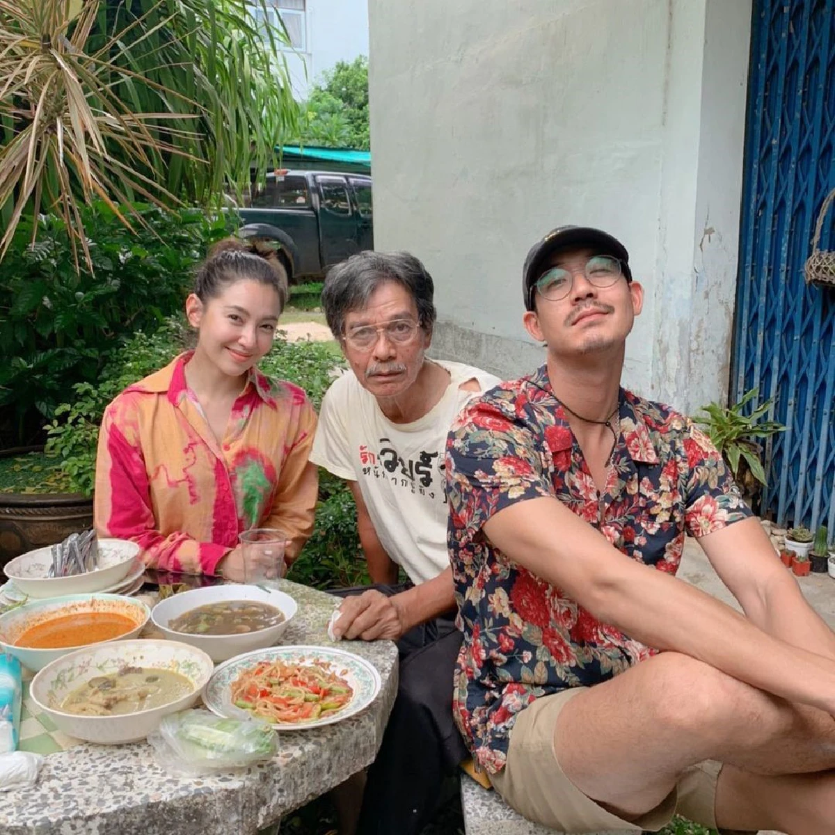 เวียร์ โพสต์หวานส่งท้ายปีถึง เบลล่า ขออยู่ใกล้ๆในทุกความรู้สึก