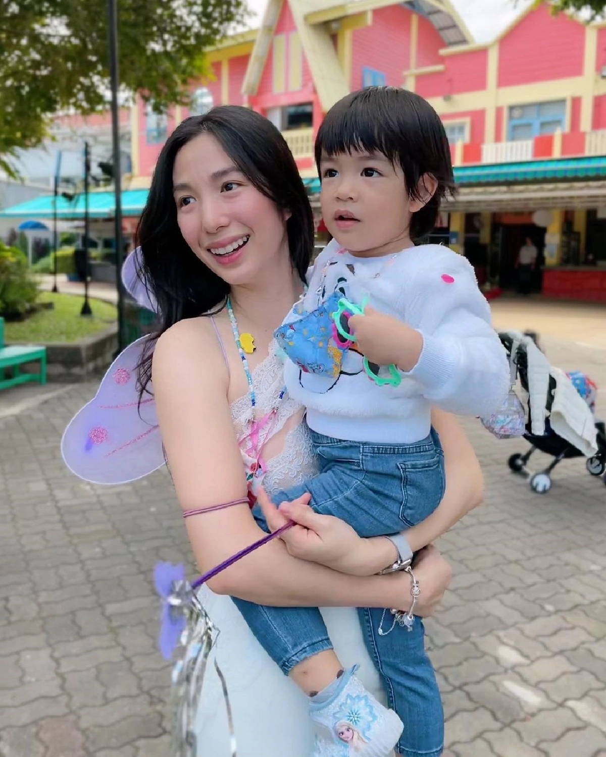 เอ้ก บุษกร หลงดีใจ! น้องดิน ช่วยทำความสะอาดบ้าน..สุดท้ายงานเข้ากว่าเดิม