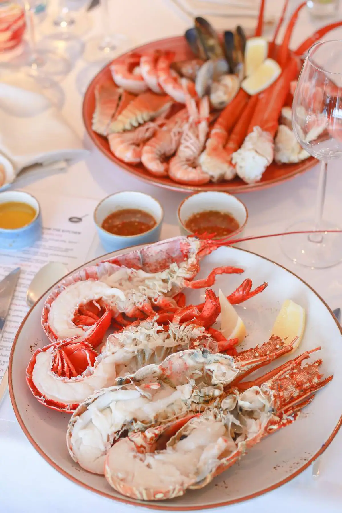 บุฟเฟ่ต์แชมเปญบรั้นช์ชั้นดีสไตล์สเปน อิ่มเอมแบบพรีเมี่ยม ณ ห้องอาหารอูโนมาส