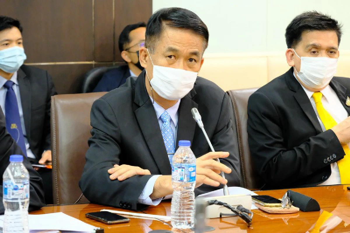 'รมว.สุชาติ' คอนเฟอเรนซ์ให้กำลังใจ 5 หน่วยในสังกัดสมุทรสาคร พร้อมเสนอมาตรการตรวจโควิด-19 เชิงลึกแก่แรงงานในสถานประกอบการ