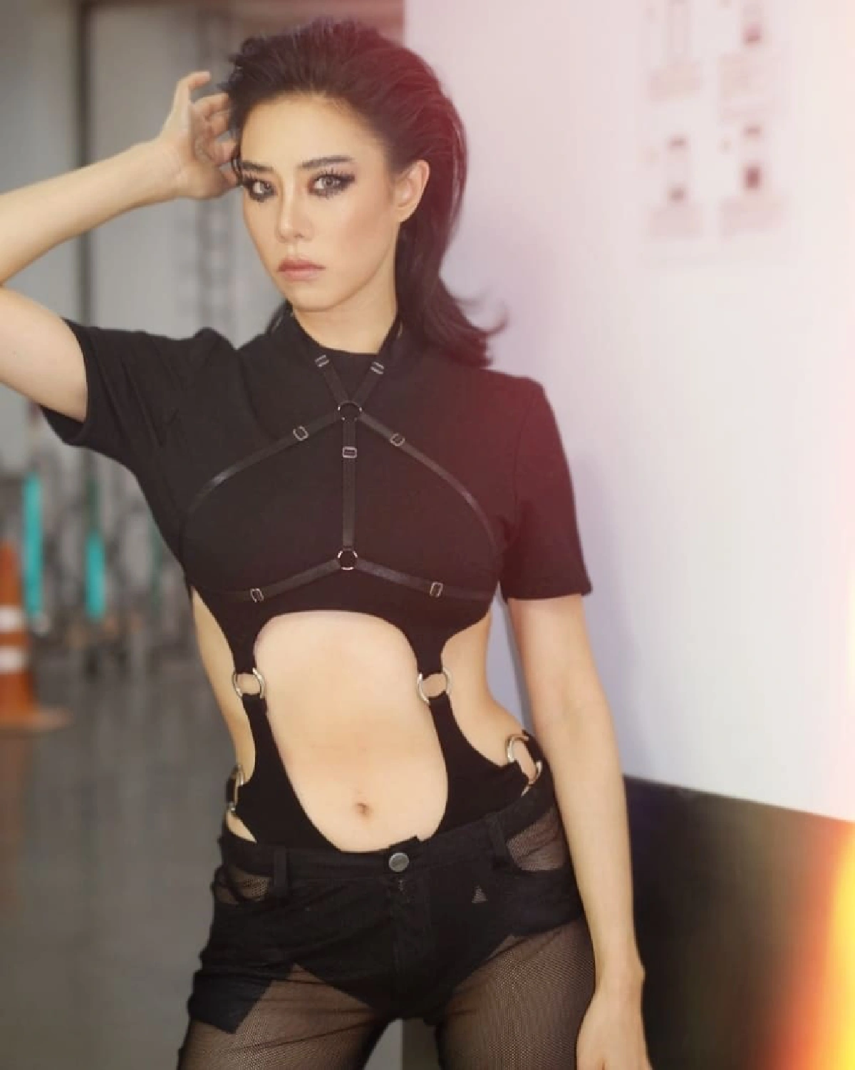 “คริส หอวัง" ทำไอจีลุกเป็นไฟ อวดหุ่นสุดเป๊ะกับชุดออกกำลังกายเมื่อยิมปิด 