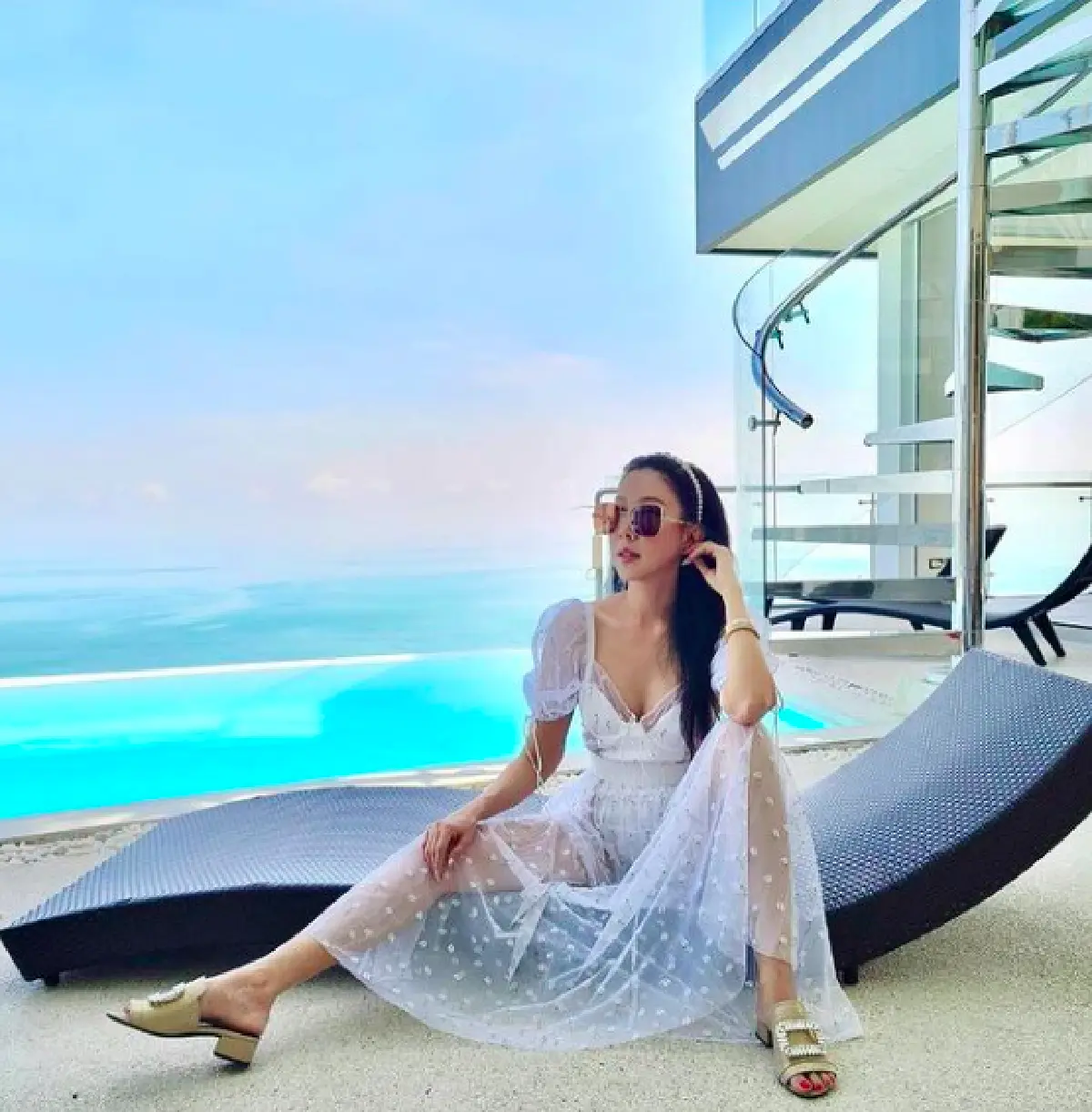 “เอิ๊ก” ยิ้มรับฉายา #เจ้าหญิงแห่งวงการบิกินี่ หลังทำทะเลสมุยเดือดหนัก