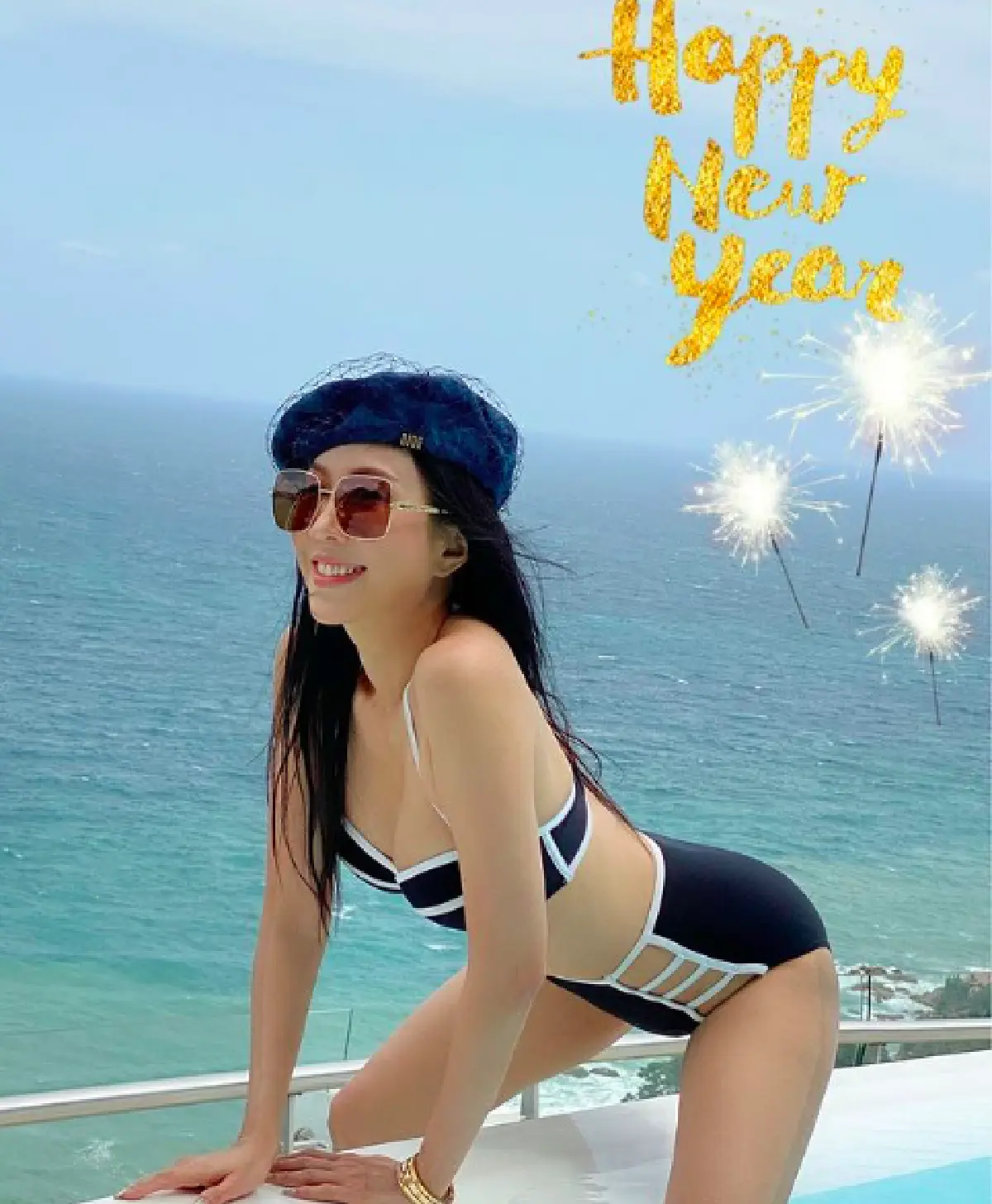 “เอิ๊ก” ยิ้มรับฉายา #เจ้าหญิงแห่งวงการบิกินี่ หลังทำทะเลสมุยเดือดหนัก