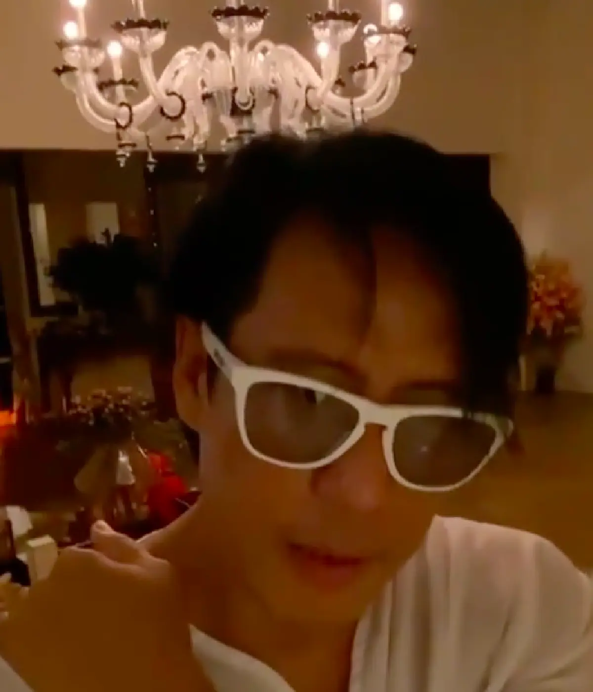 “อั้ม พัชราภา” ดีใจสุดขีด “พี่เบิร์ด” ส่งตรงคลิปอวยอวยพรปีใหม่งมาให้