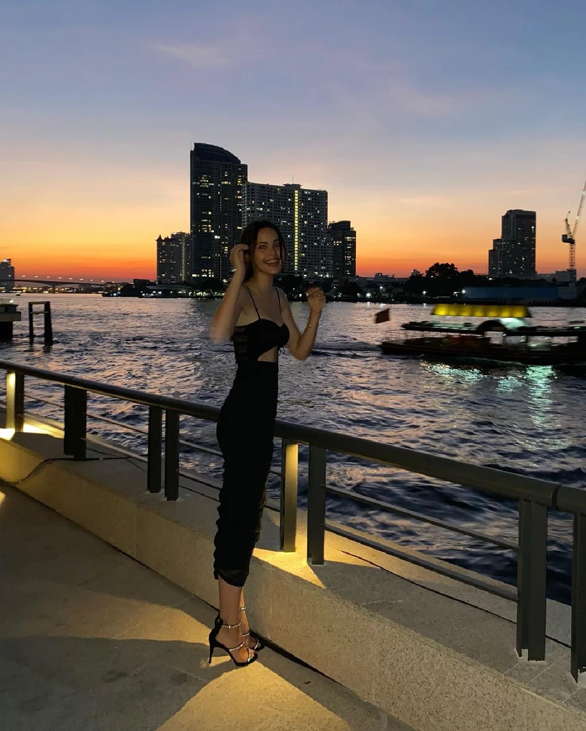 "ณเดชน์" ควง "ญาญ่า" ดินเนอร์หวานโรแมนติก พร้อมหยอดคำหวานทำเขิลสุด