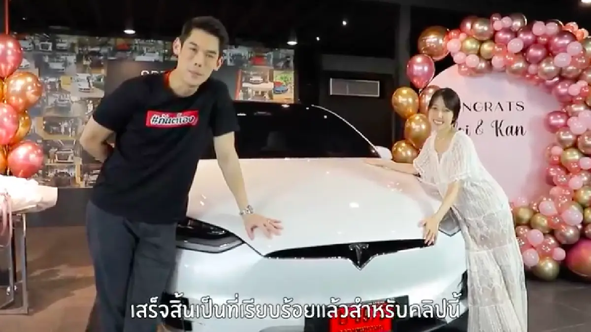 "พลอย” ดีใจขั้นสุด! ”กันต์ กันตถาวร" ทำเซอร์ไพรส์ครั้งใหญ่ถอยรถหรูราคา 6 ล้านให้