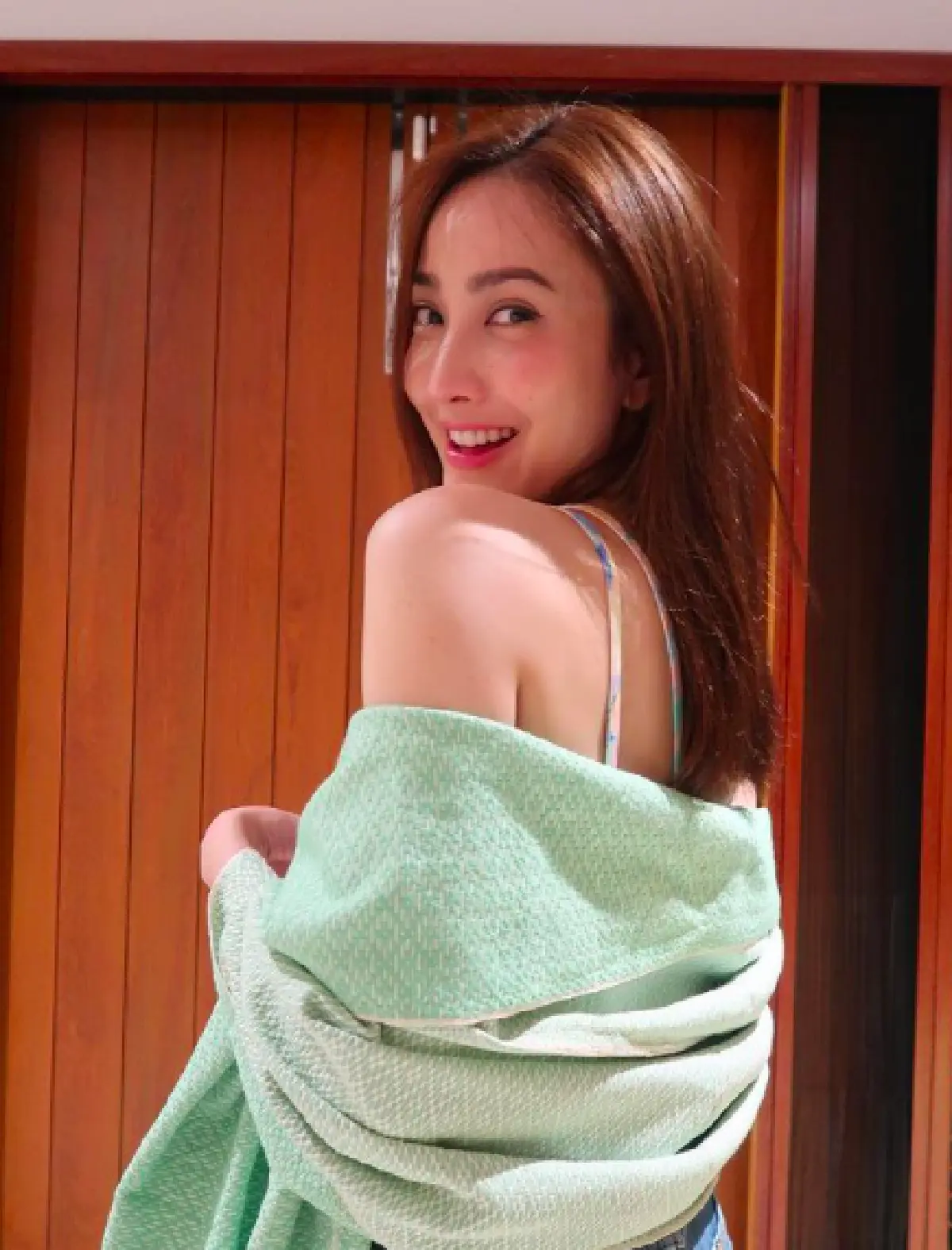 “แต้ว ณฐพร” อวดหุ่นฟิตแอนด์เฟิร์ม โชว์หน้าท้องซิกแพคเป็นลูกๆ 